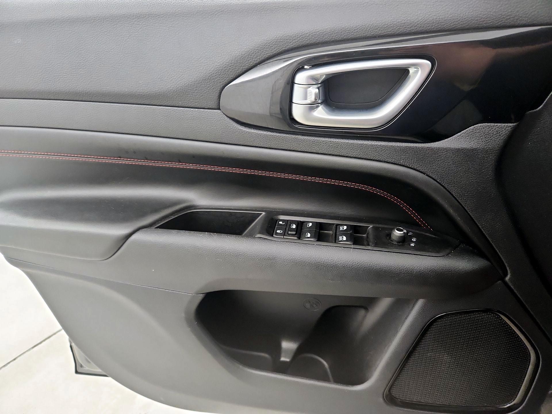 Thumbnail: 2022 Jeep Compass - 12