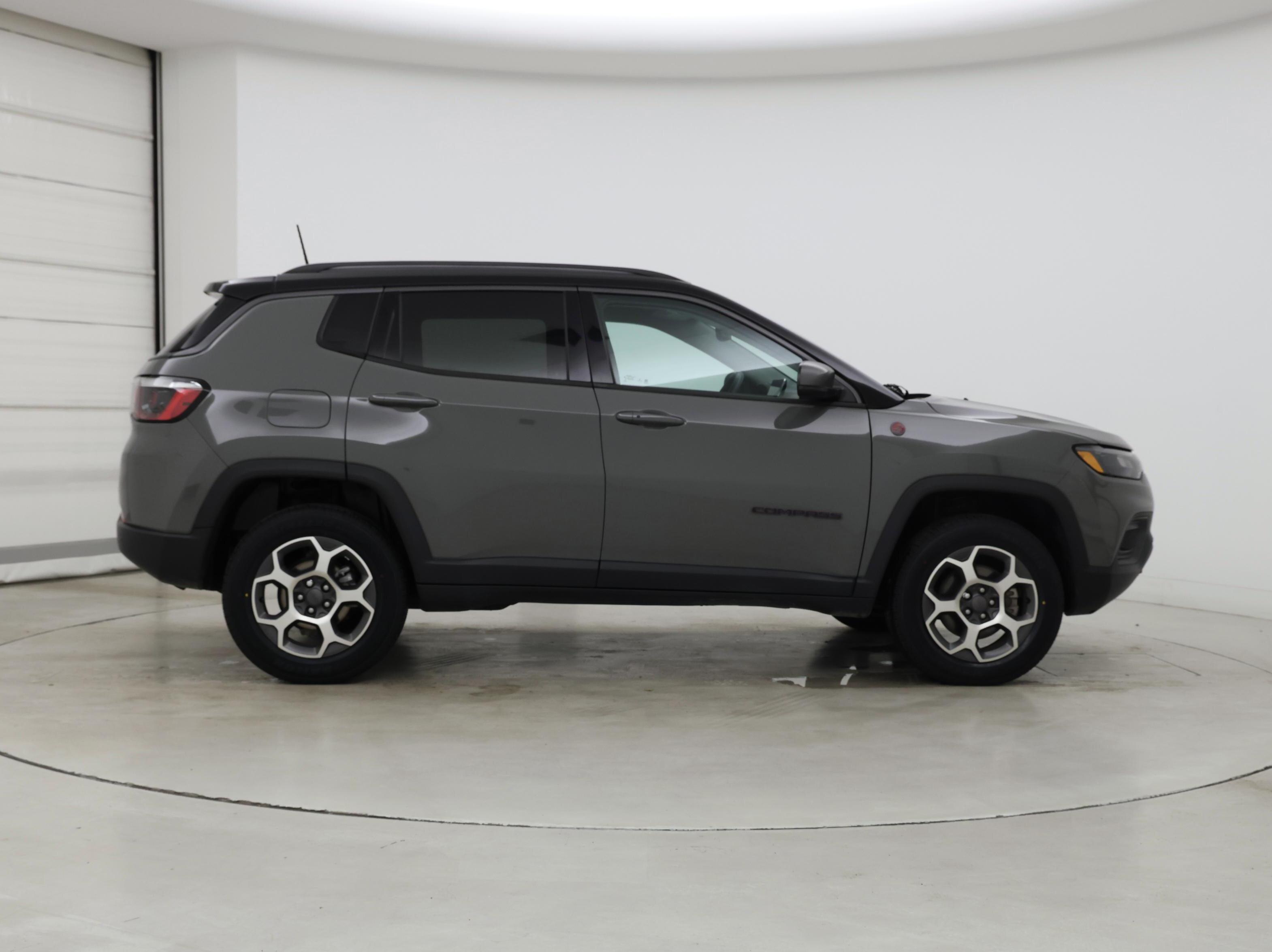 Thumbnail: 2022 Jeep Compass - 7