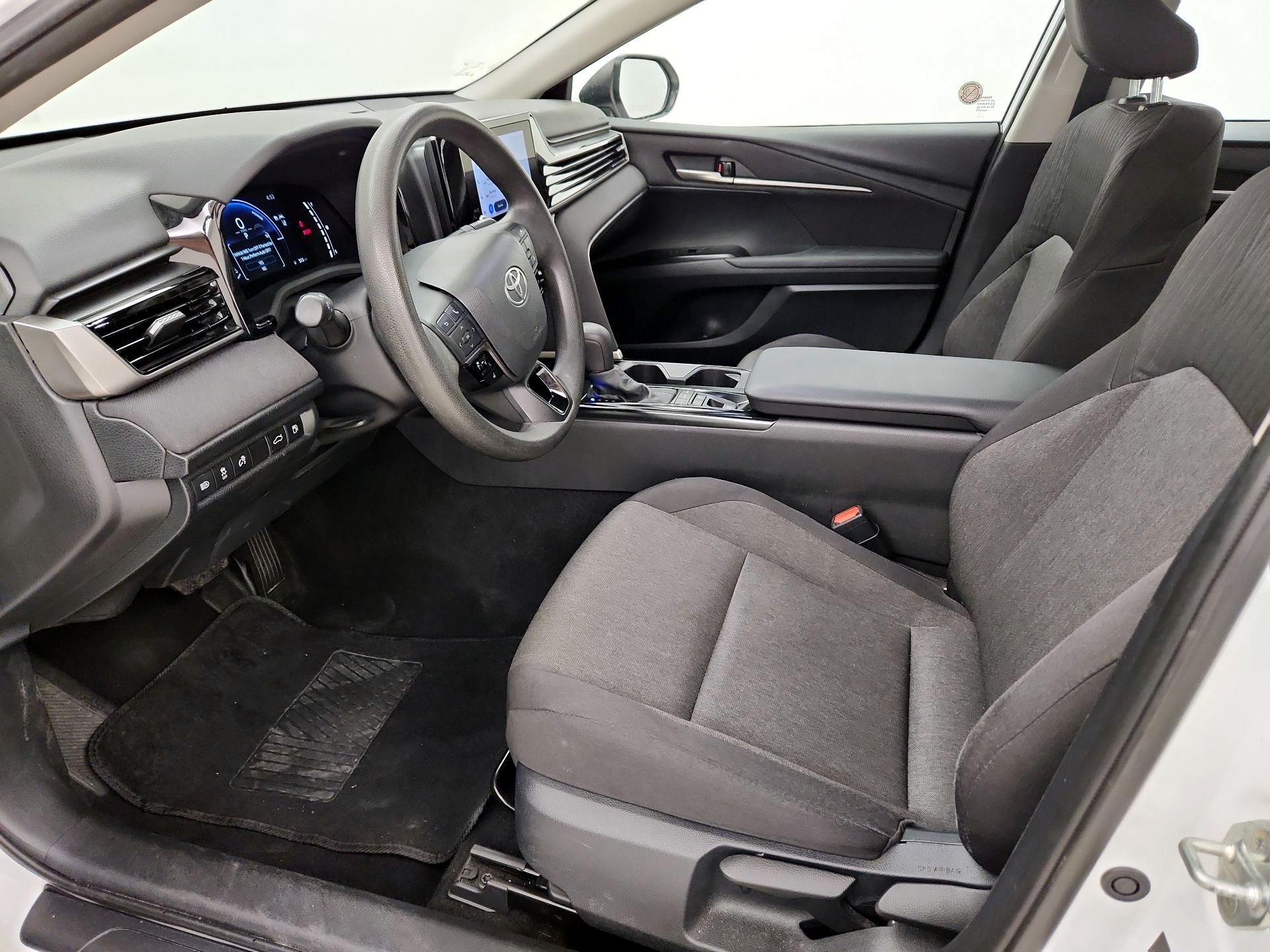 Thumbnail: 2025 Toyota Camry - 11