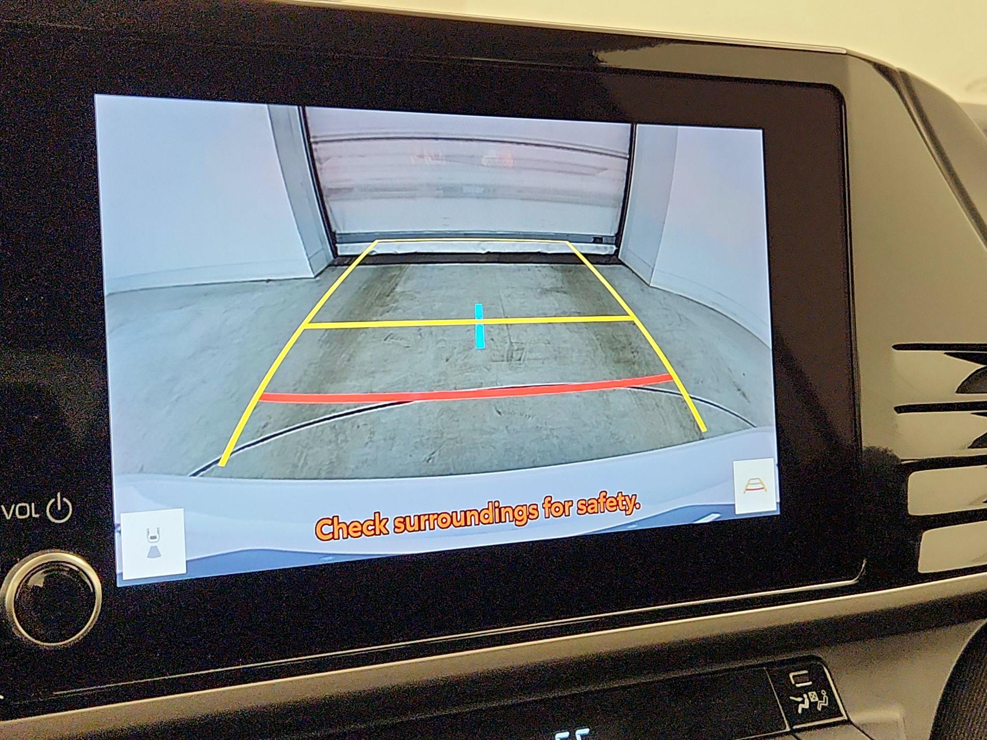 Thumbnail: 2025 Toyota Camry - 14