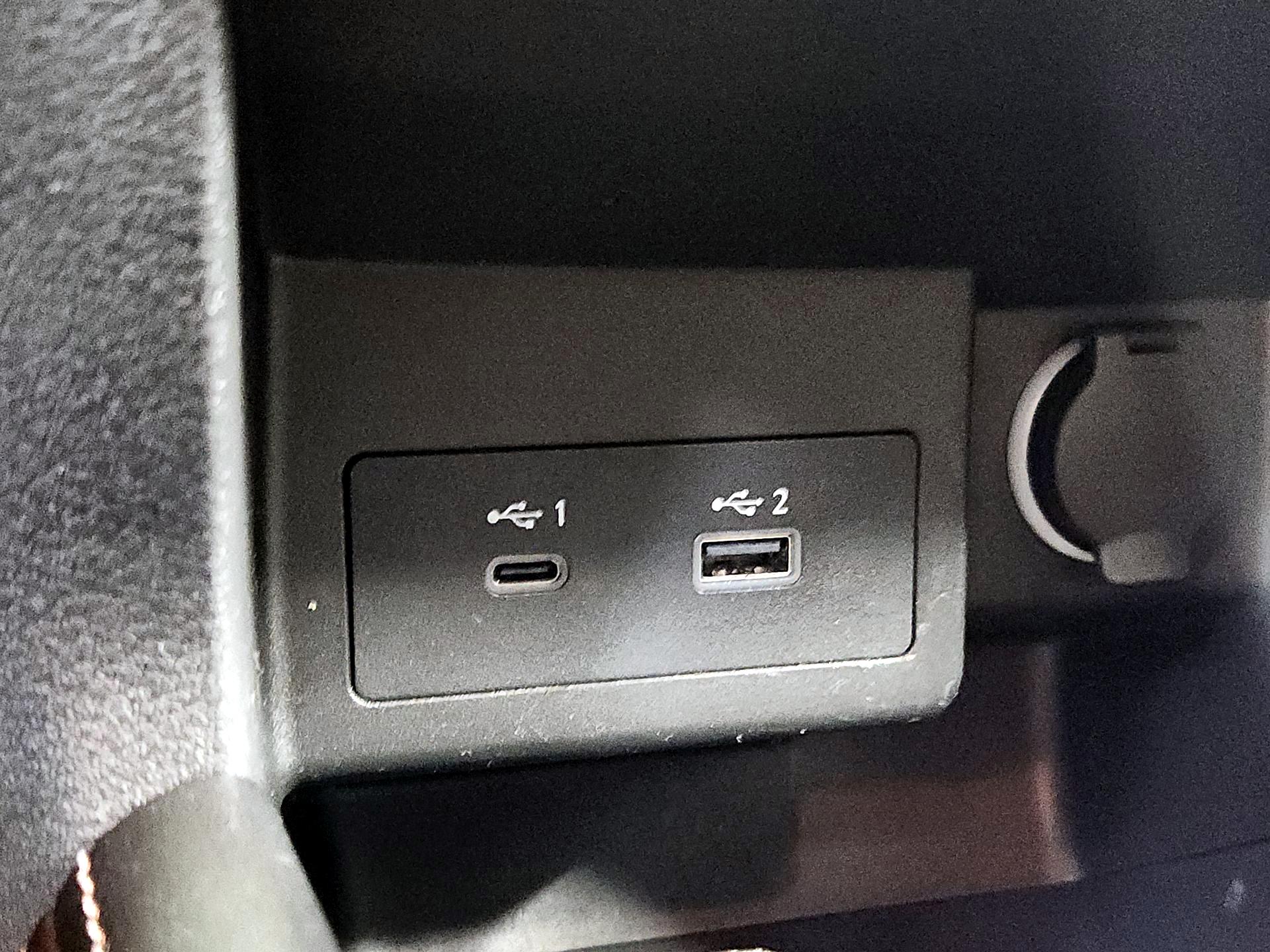 Thumbnail: 2023 Nissan Kicks - 18