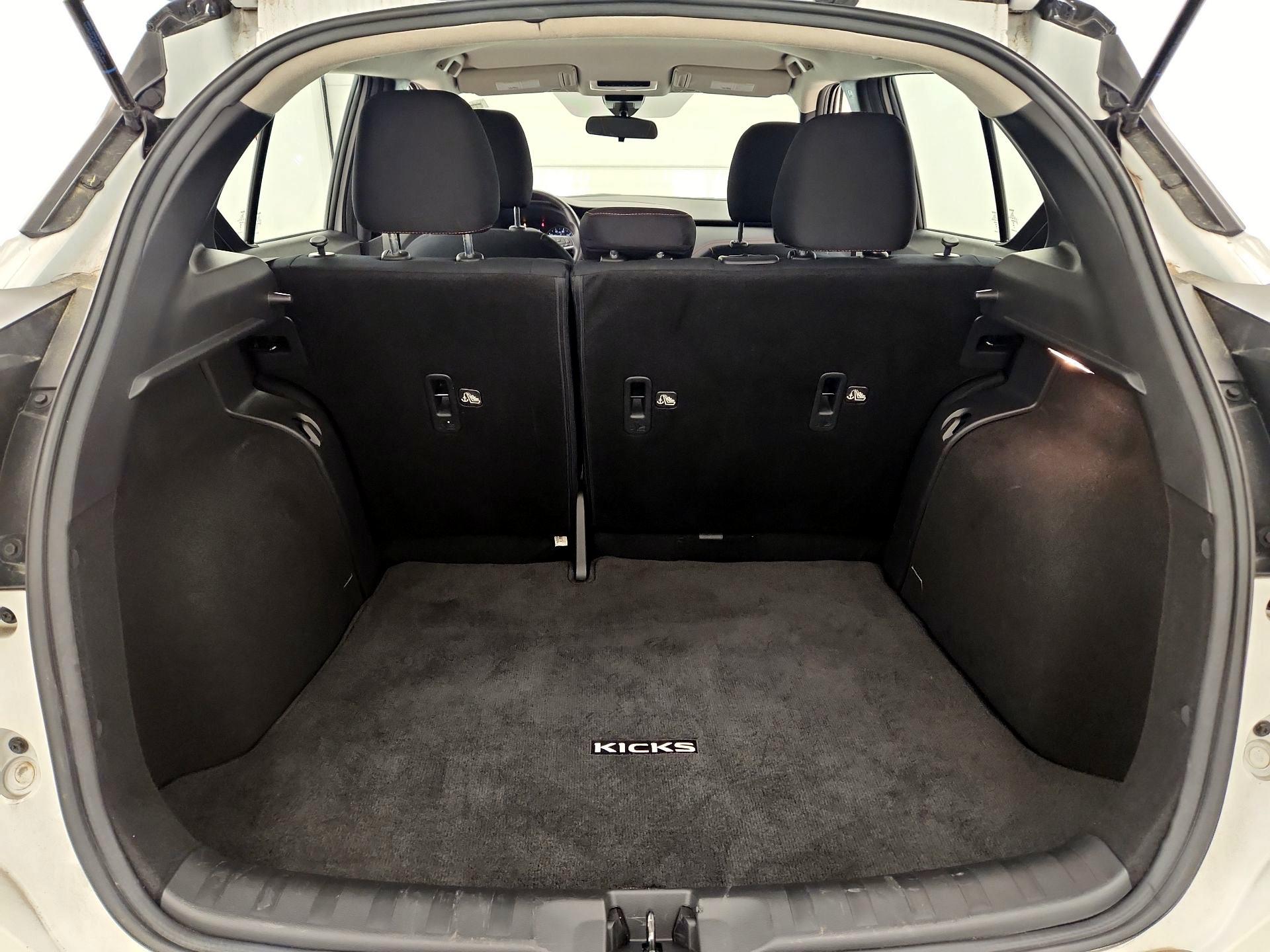 Thumbnail: 2023 Nissan Kicks - 20