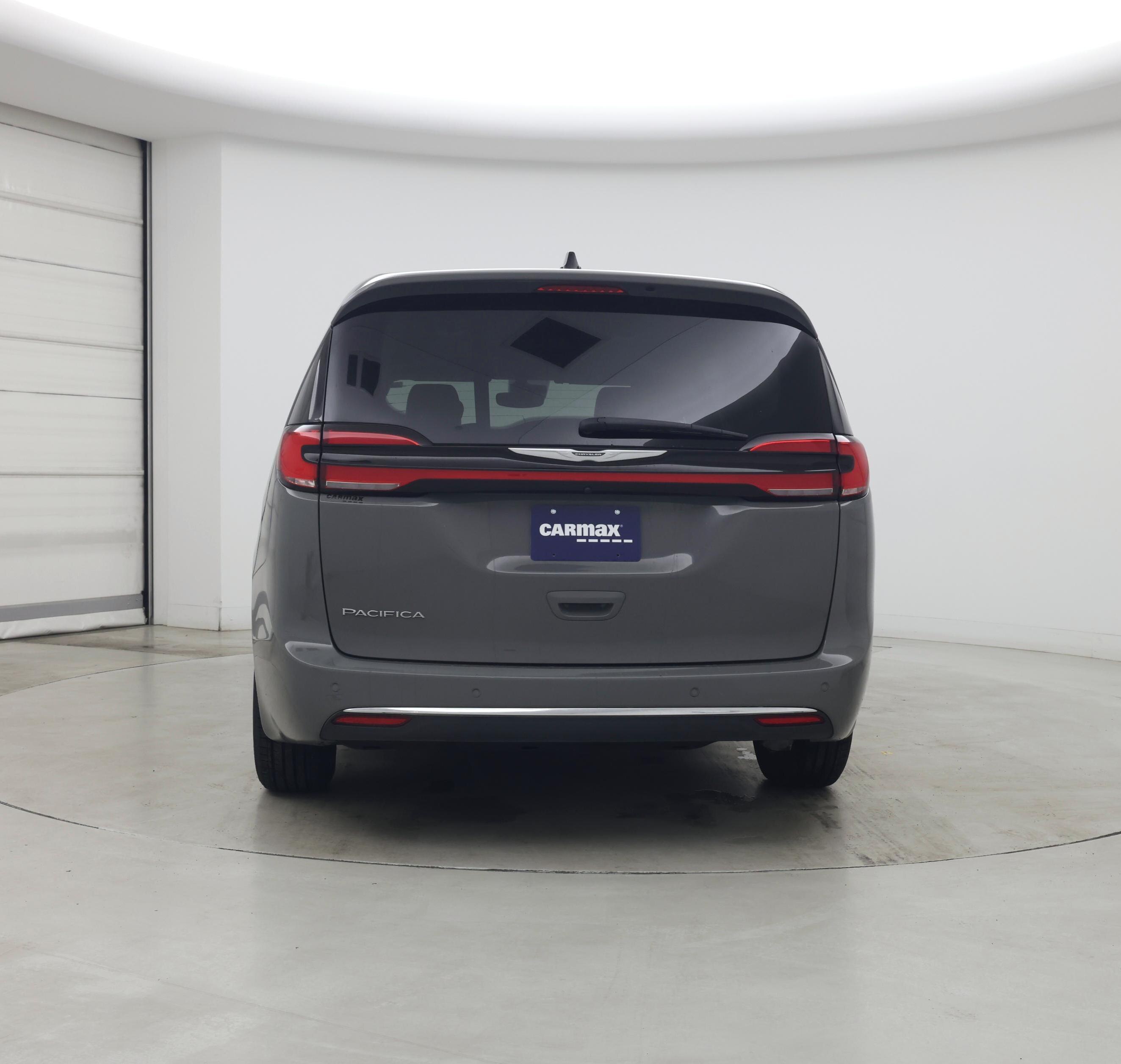 Thumbnail: 2023 Chrysler Pacifica - 6