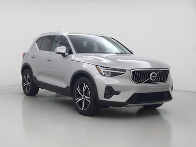 2023 Volvo XC40 B5 Plus Bright Theme