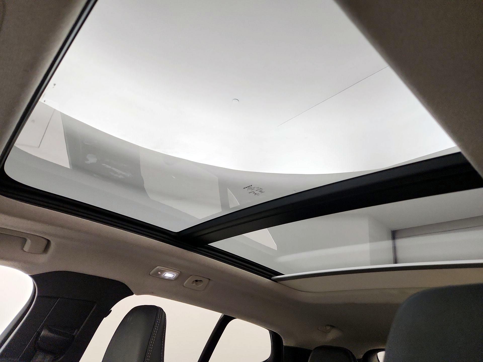 Thumbnail: 2023 Volvo XC40 - 20