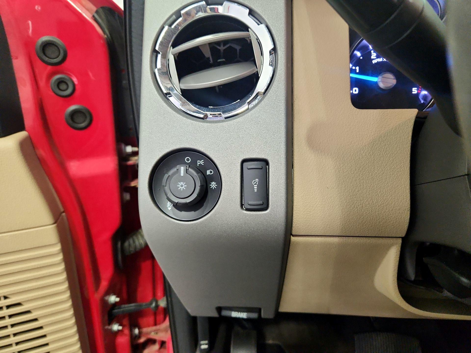 Thumbnail: 2015 Ford F-250 - 13