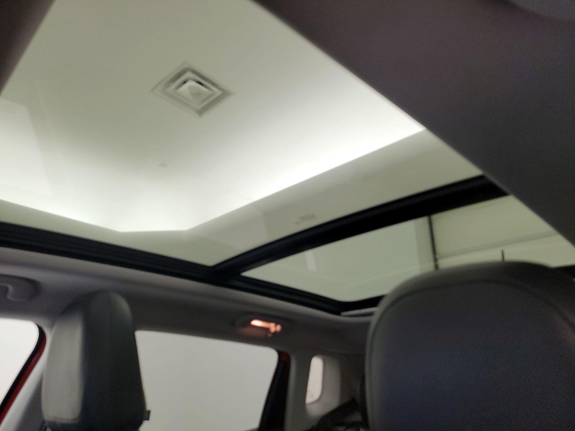 Thumbnail: 2018 Jeep Compass - 20