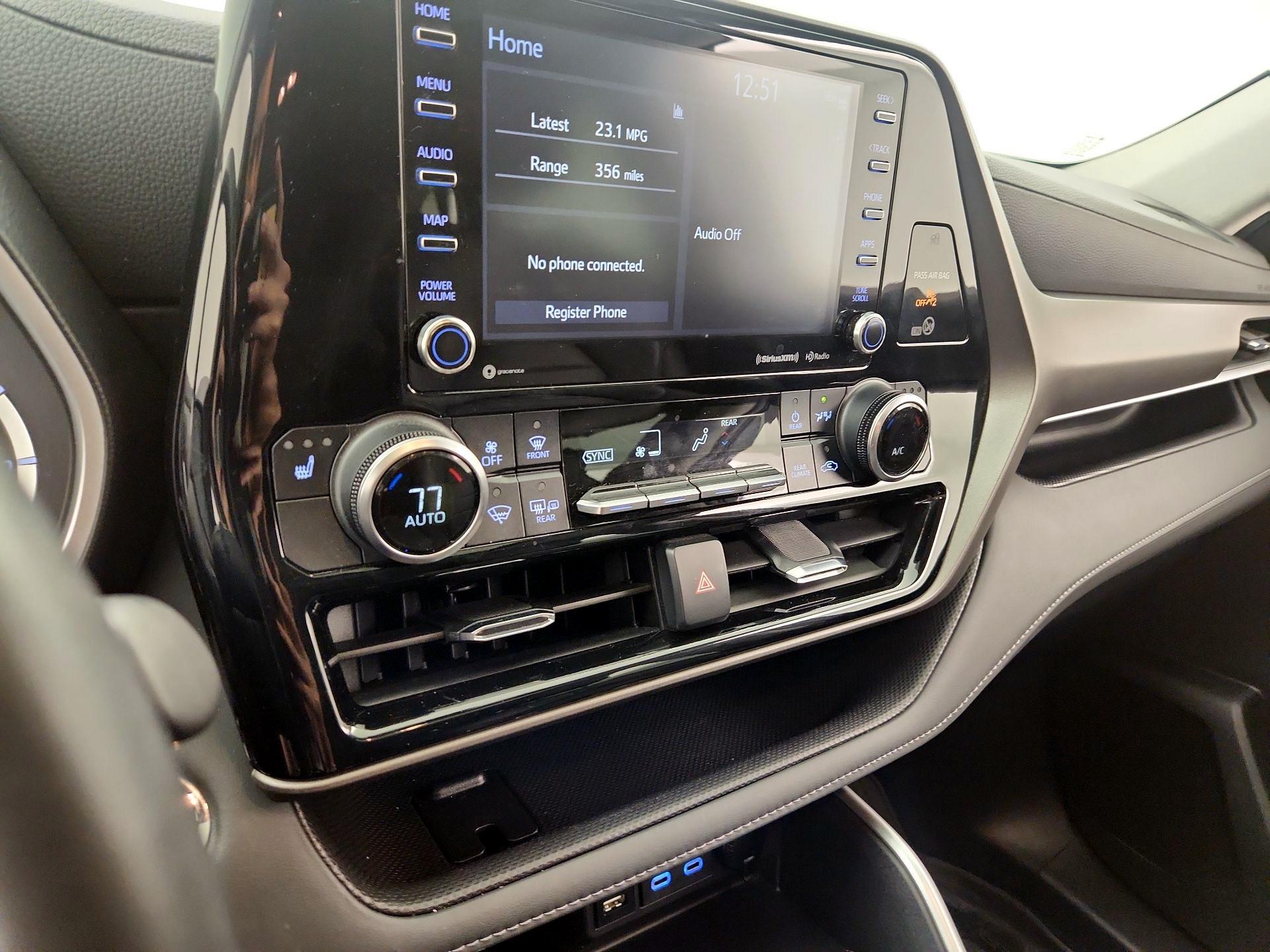 Thumbnail: 2022 Toyota Highlander - 16