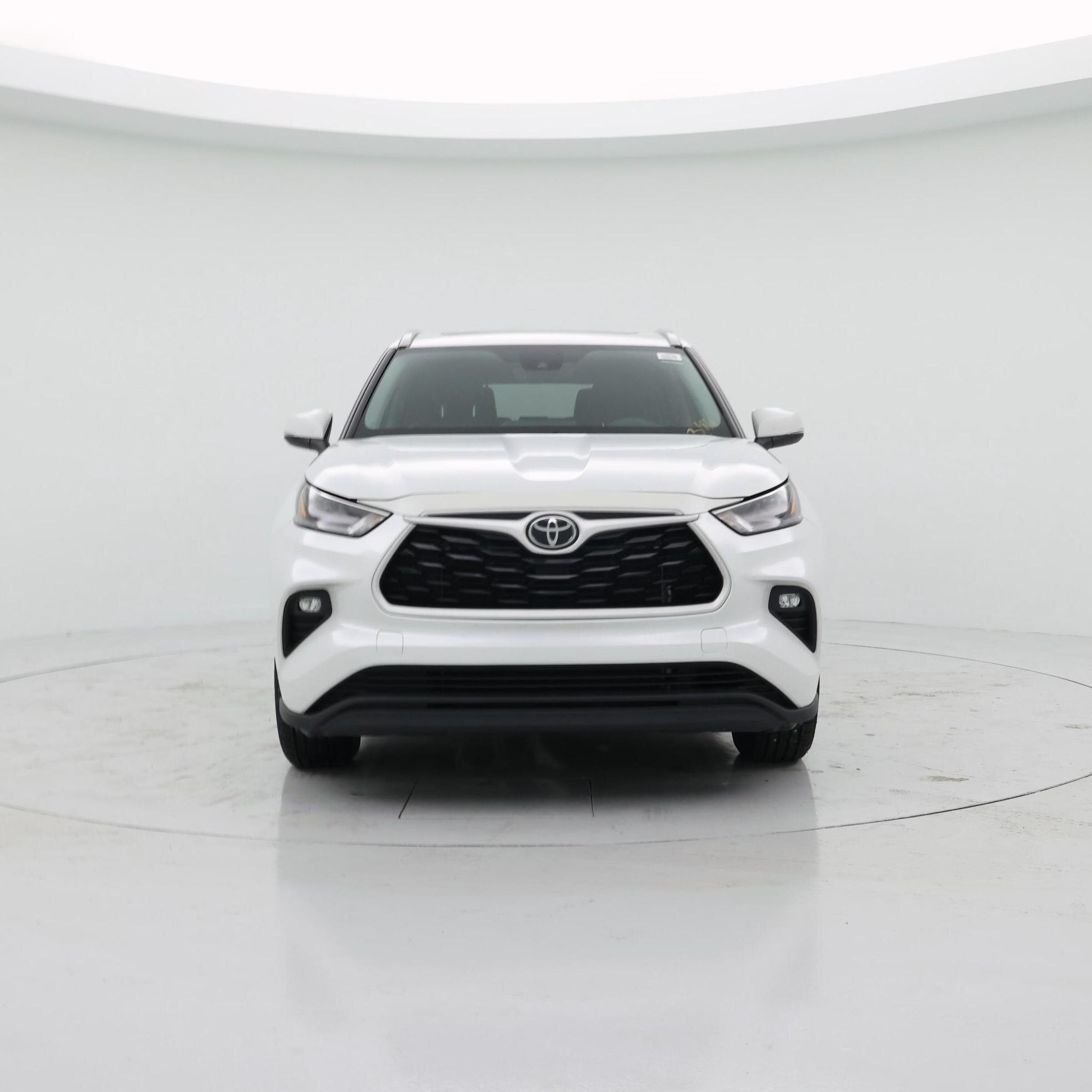 Thumbnail: 2022 Toyota Highlander - 5
