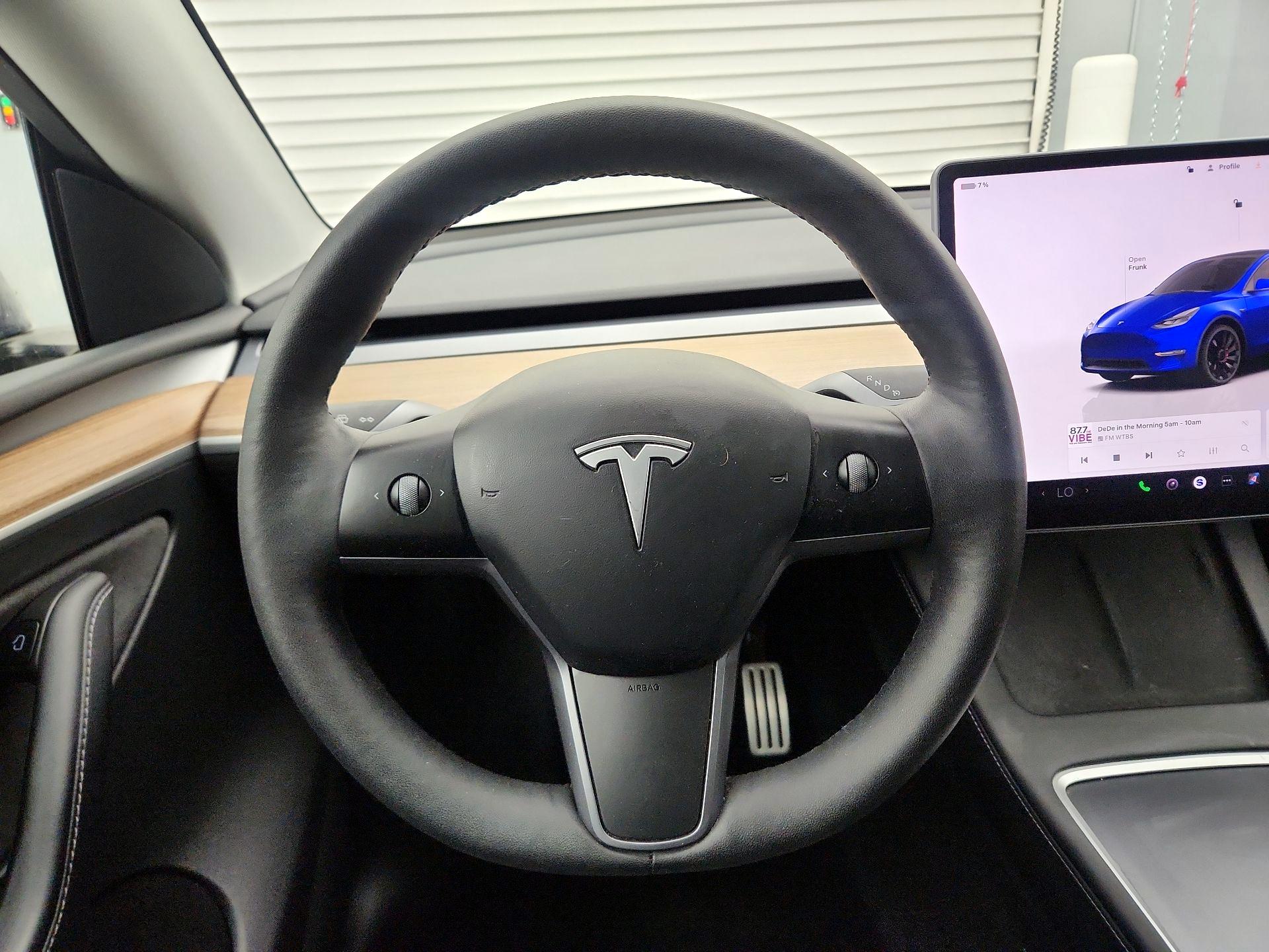 Thumbnail: 2023 Tesla Model Y - 10