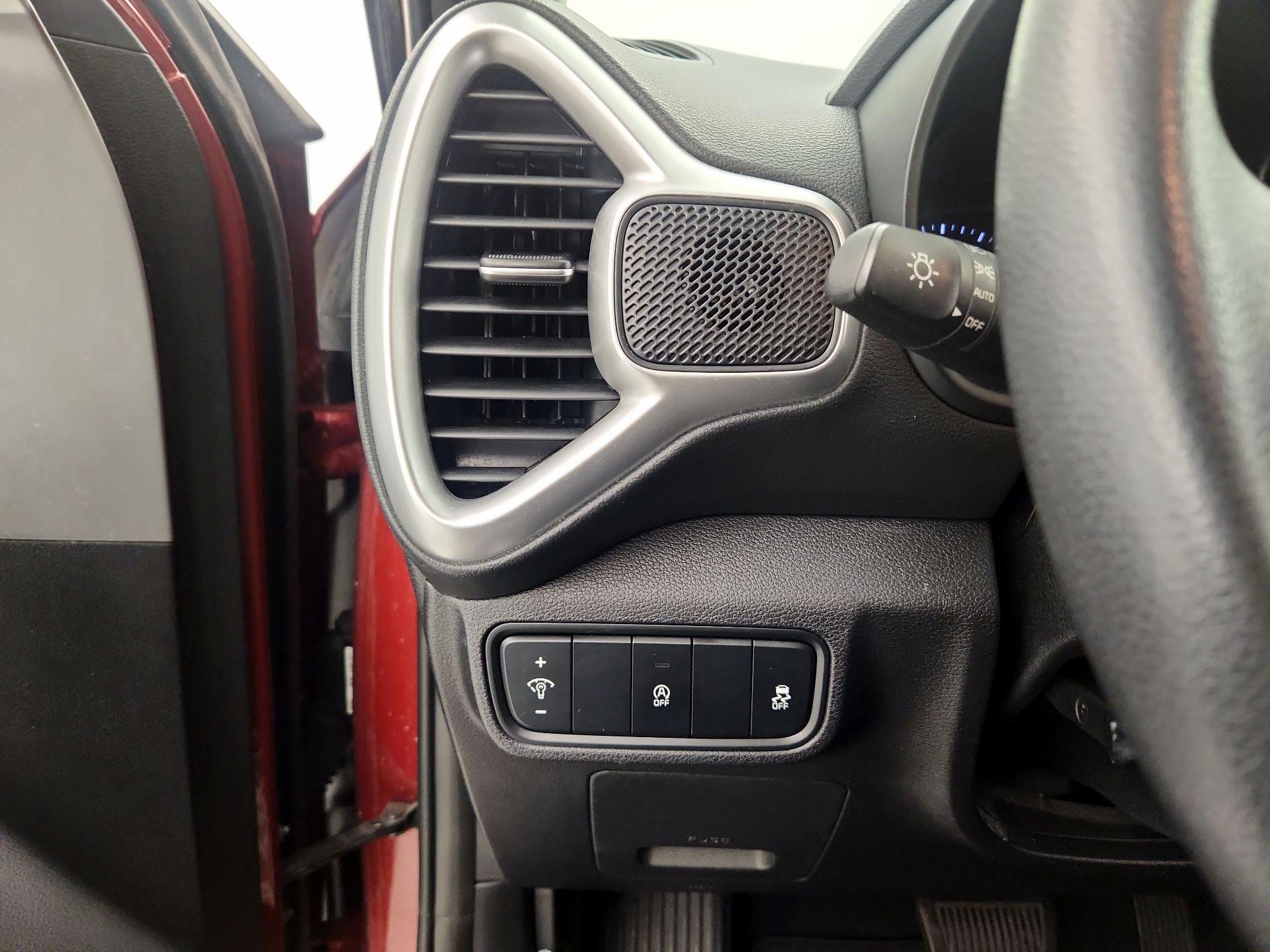 Thumbnail: 2020 Kia Soul - 13