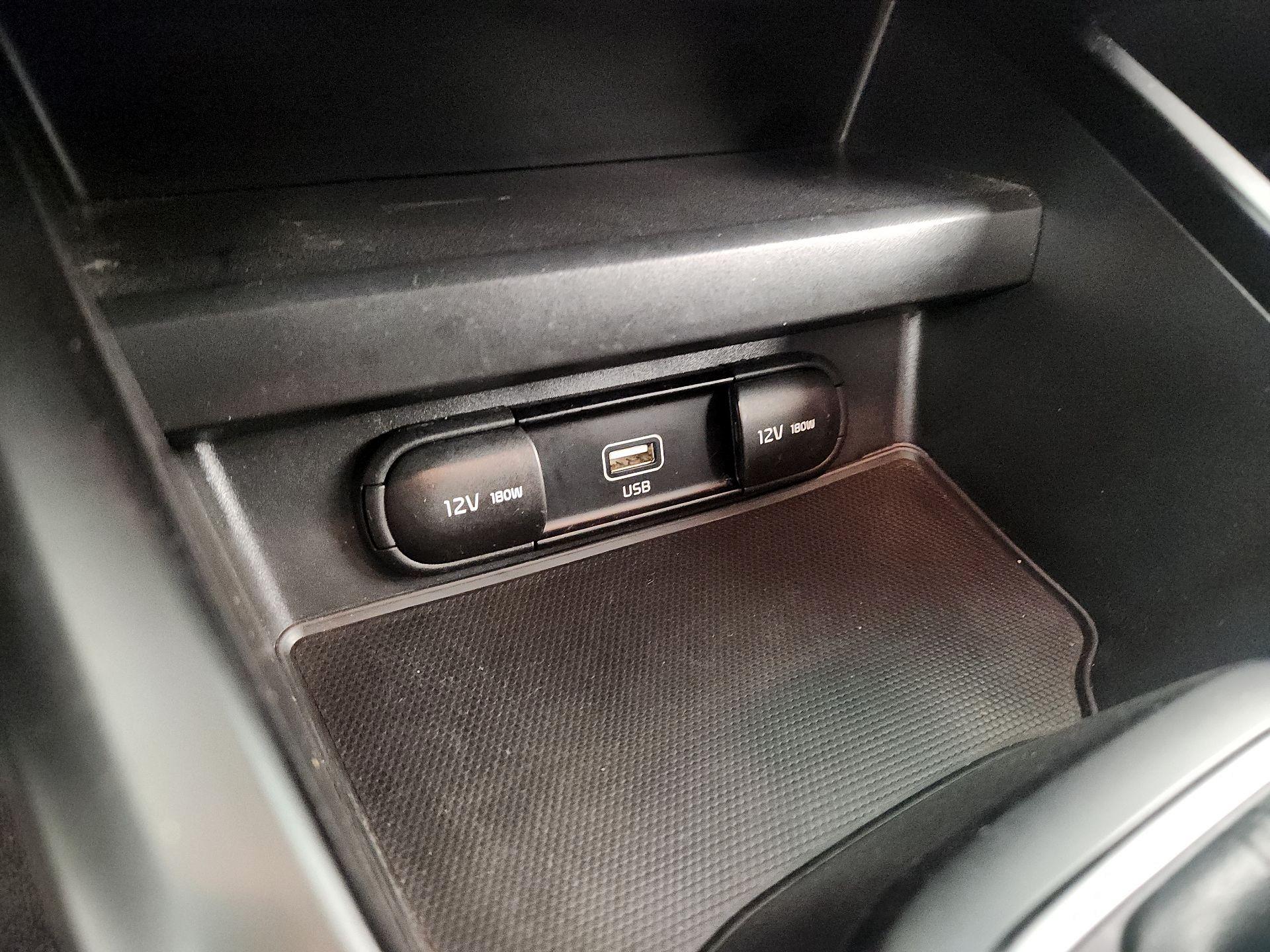 Thumbnail: 2020 Kia Soul - 18