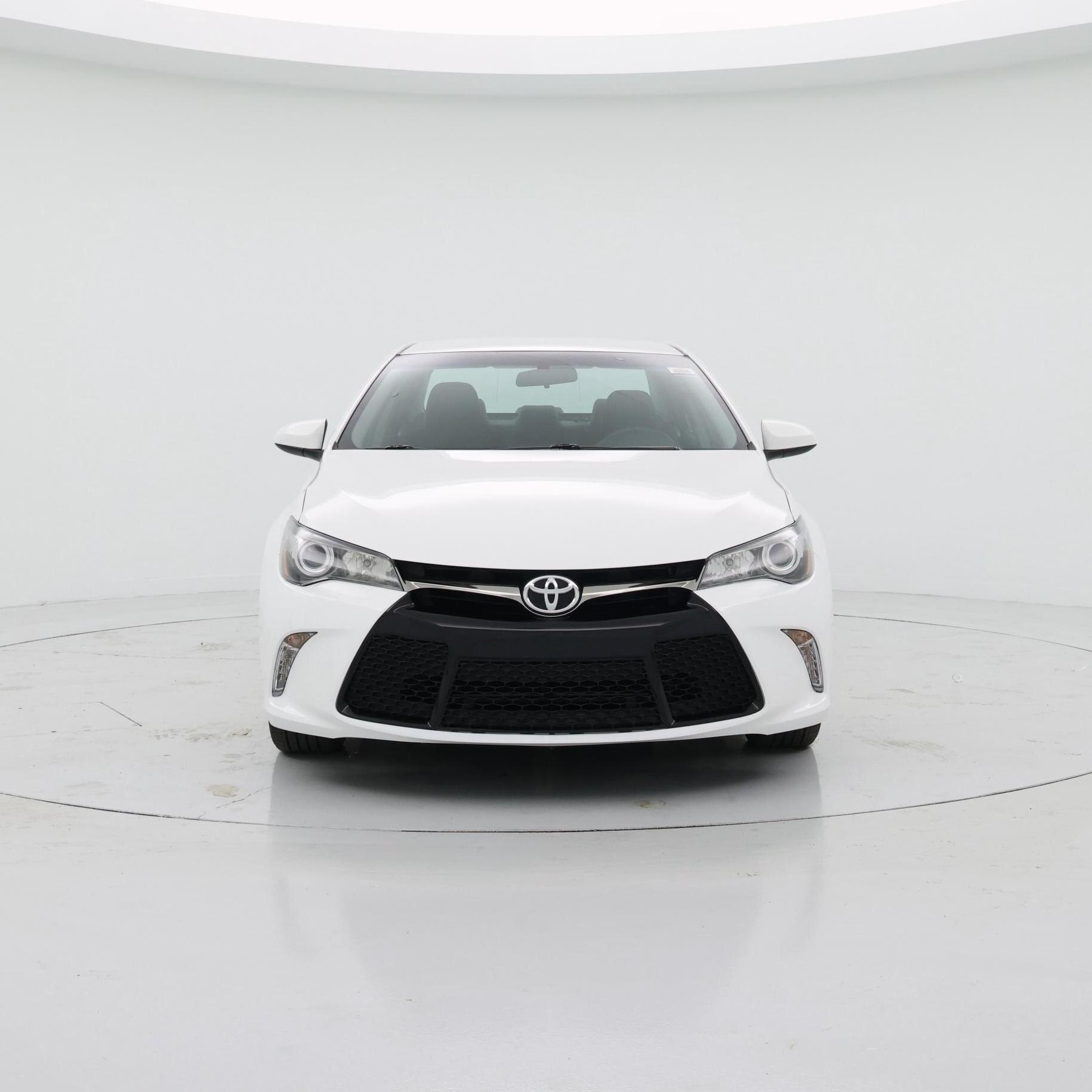 Thumbnail: 2016 Toyota Camry - 5