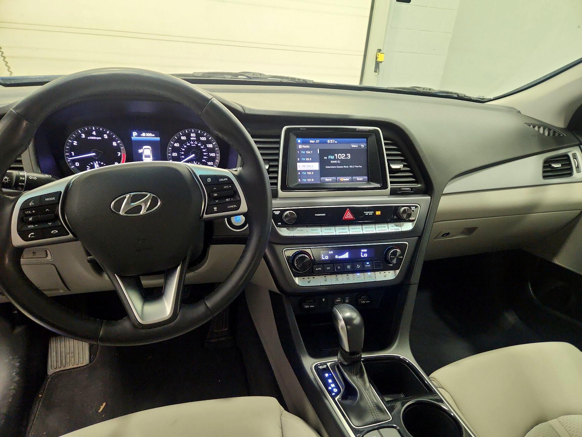 Thumbnail: 2019 Hyundai Sonata - 9