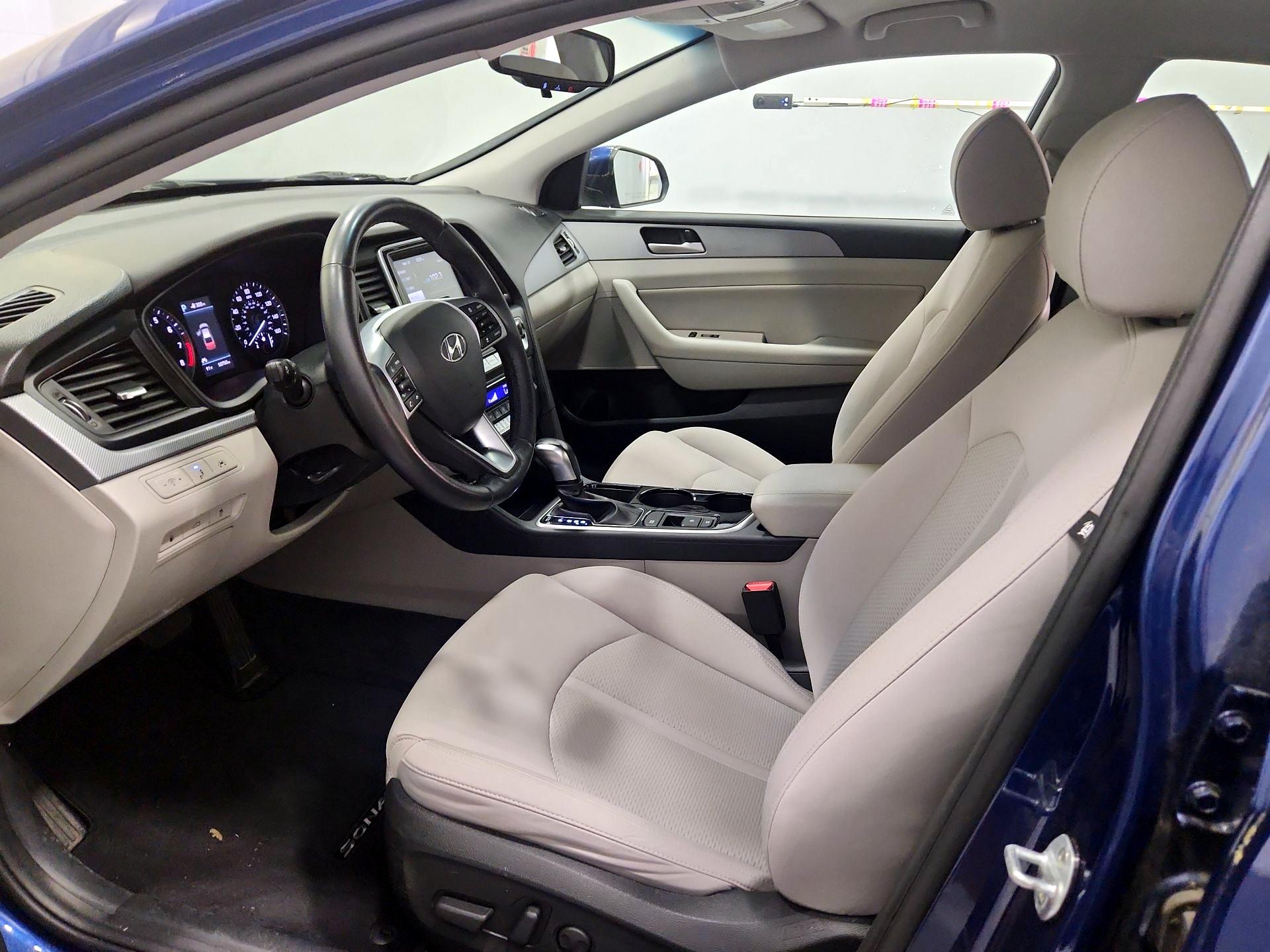 Thumbnail: 2019 Hyundai Sonata - 11