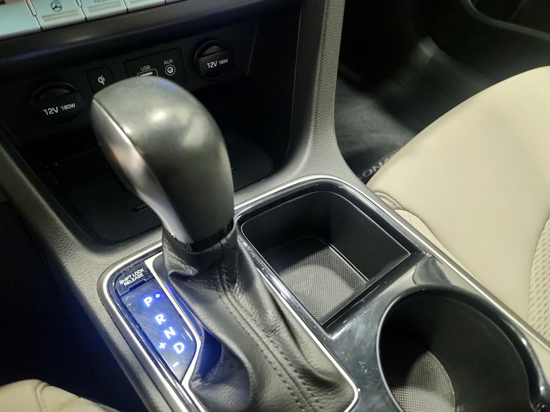 Thumbnail: 2019 Hyundai Sonata - 17