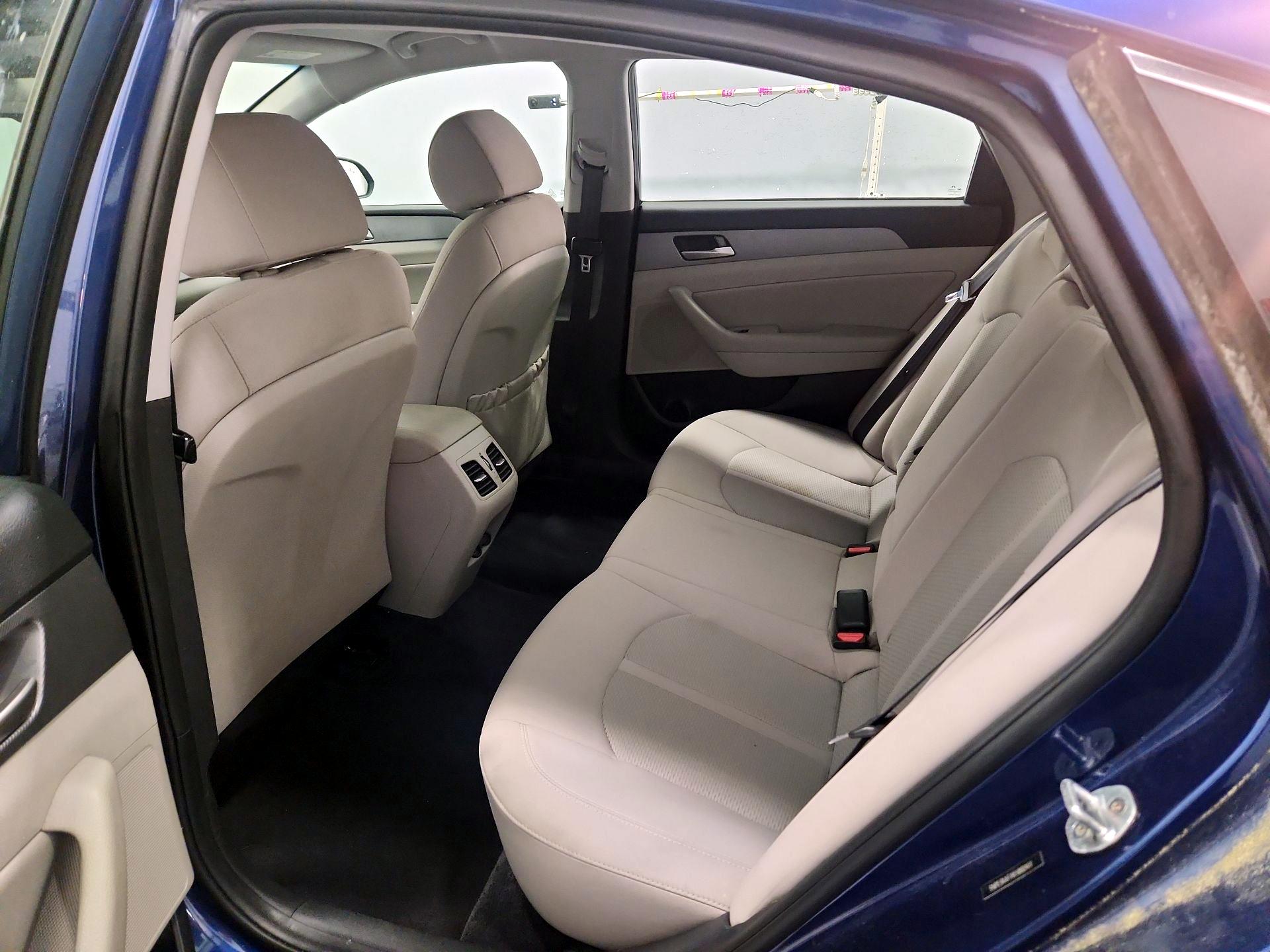 Thumbnail: 2019 Hyundai Sonata - 19