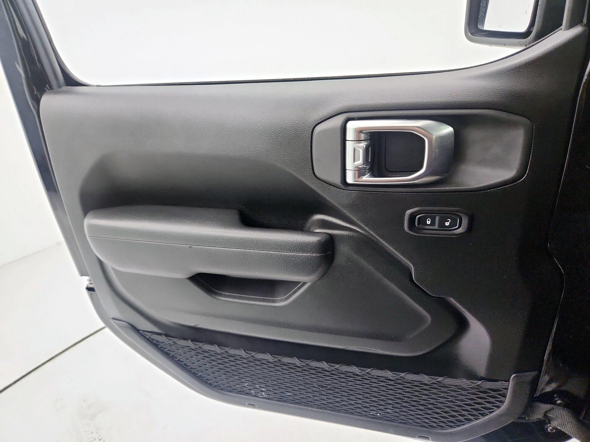 Thumbnail: 2025 Jeep Wrangler - 12