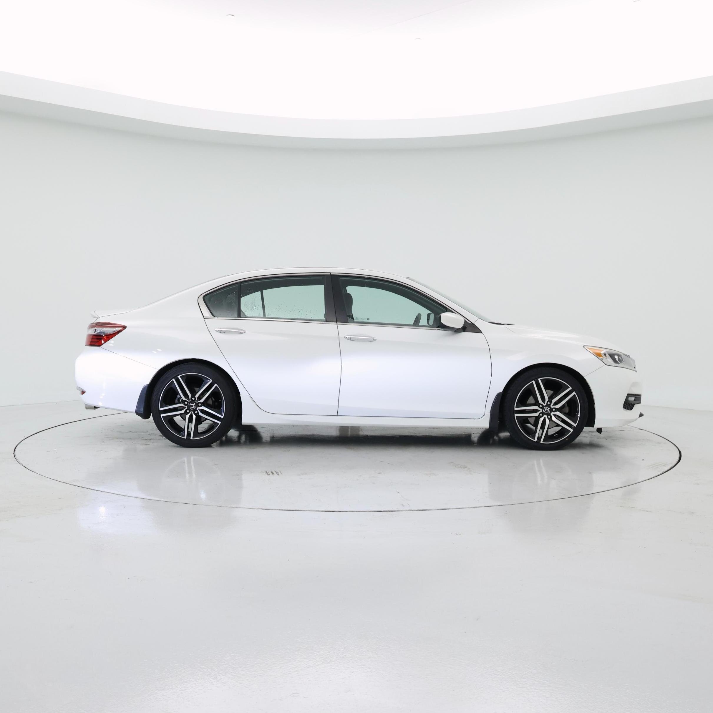Thumbnail: 2017 Honda Accord - 7