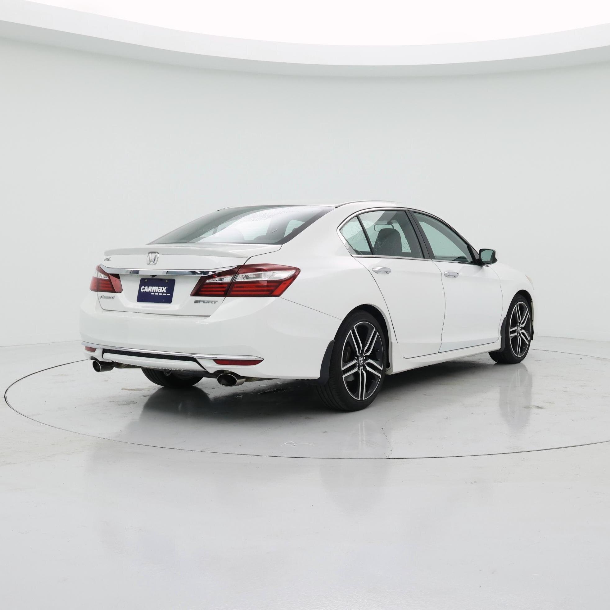 Thumbnail: 2017 Honda Accord - 8