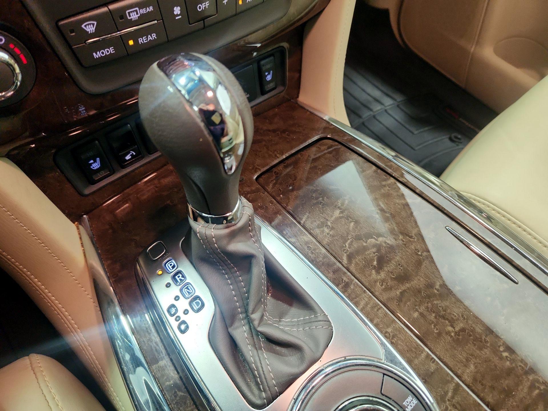 Thumbnail: 2017 INFINITI QX80 - 18