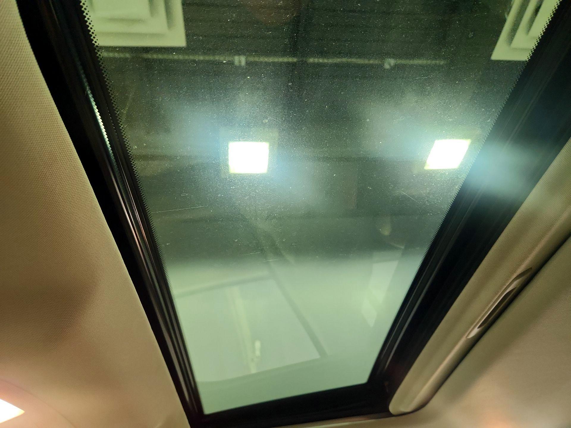 Thumbnail: 2017 INFINITI QX80 - 20