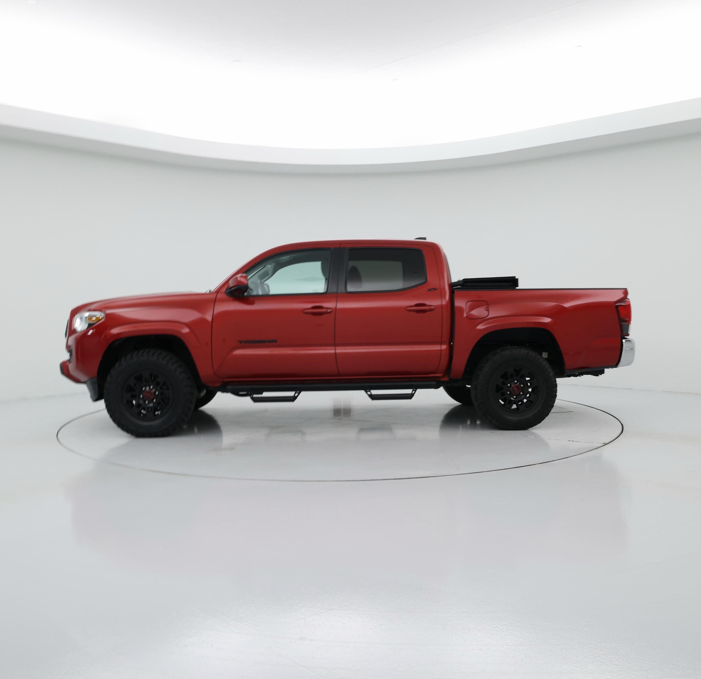 Thumbnail: 2022 Toyota Tacoma - 3
