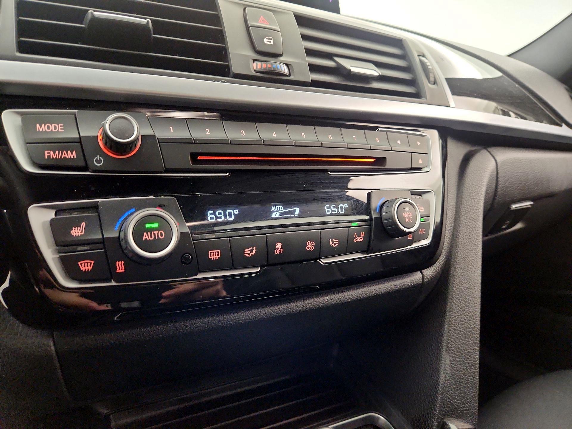 Thumbnail: 2018 BMW 3 Series - 17