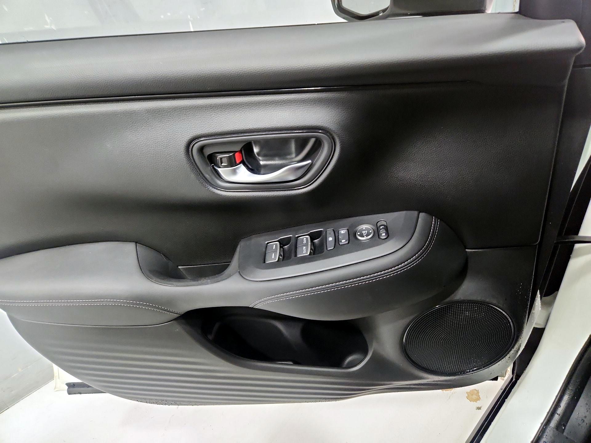 Thumbnail: 2025 Honda HR-V - 12