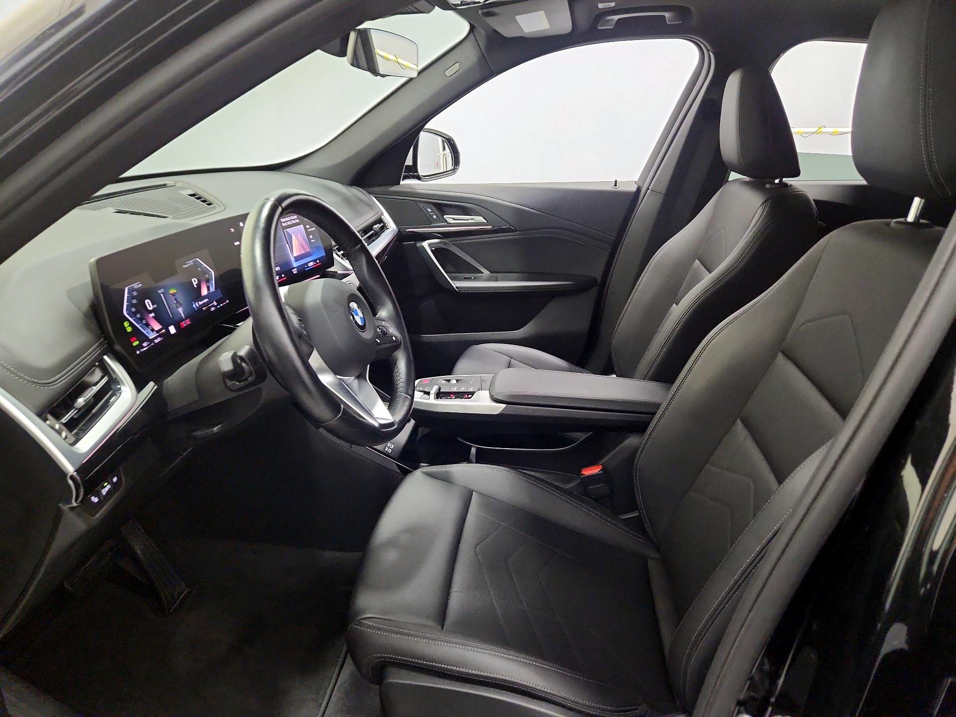 Thumbnail: 2023 BMW X1 - 11