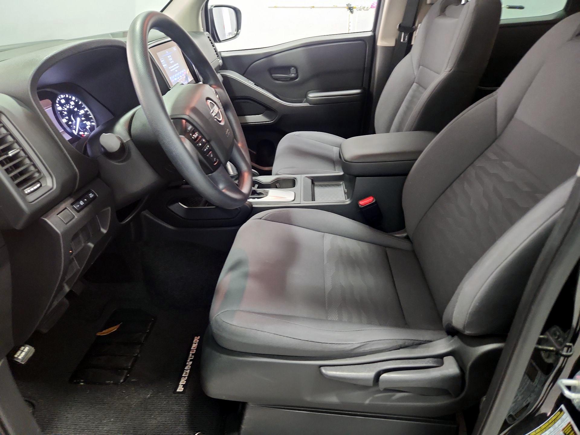 Thumbnail: 2024 Nissan Frontier - 11