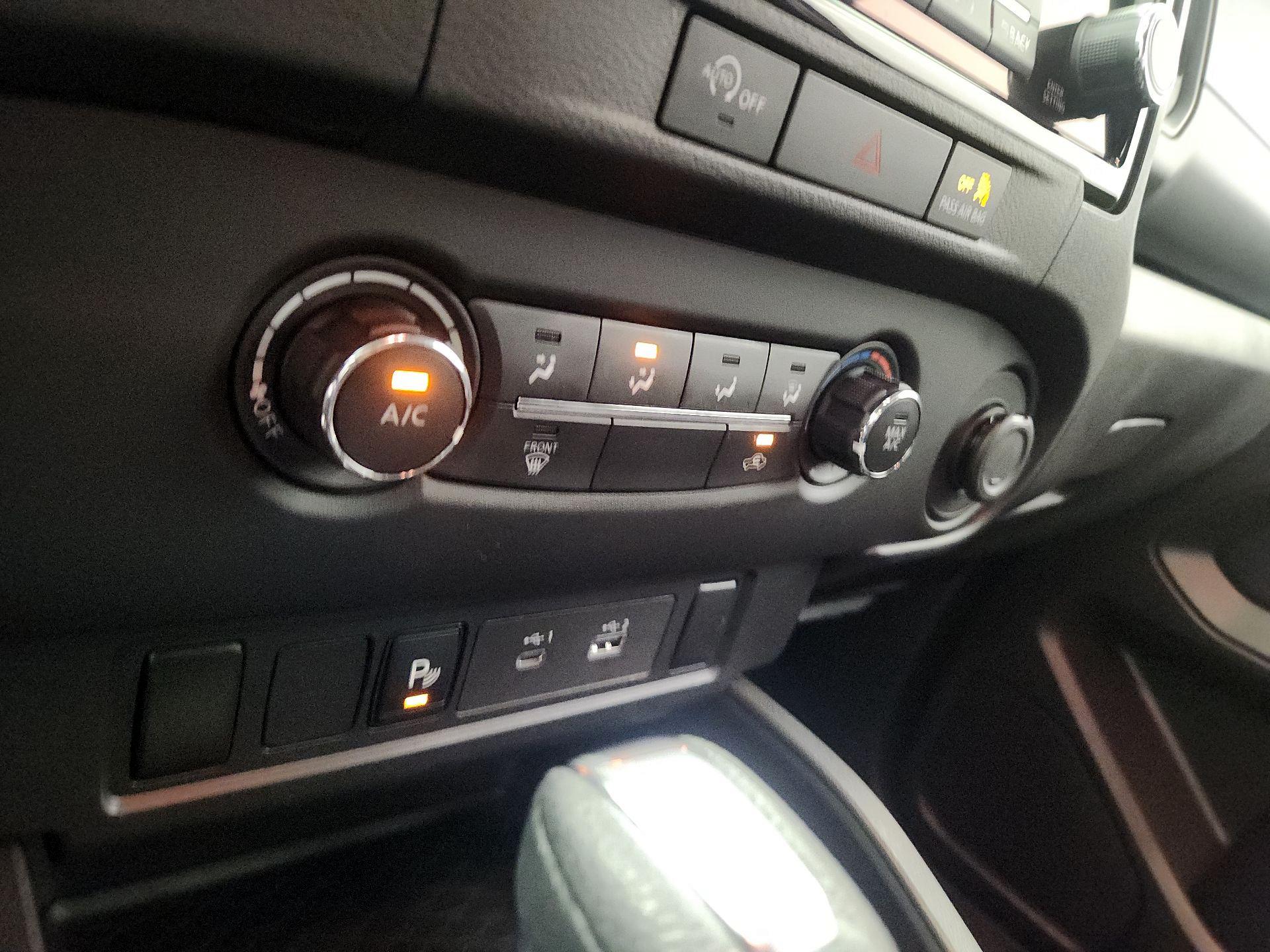 Thumbnail: 2024 Nissan Frontier - 16