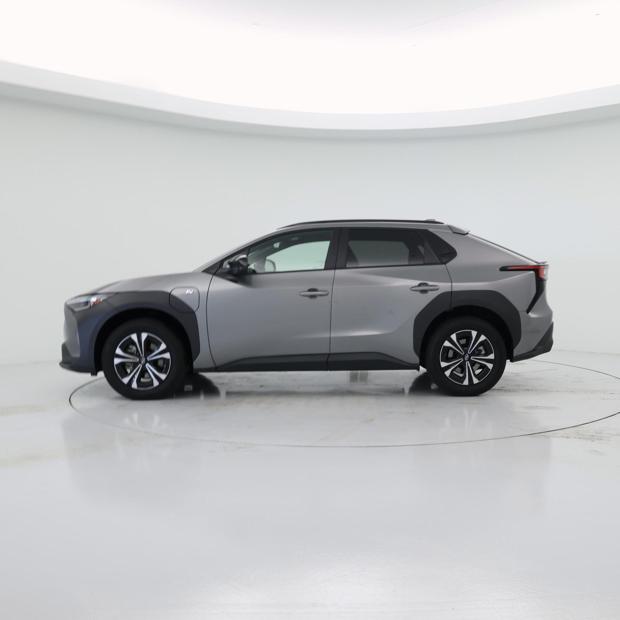 Thumbnail: 2025 Subaru Solterra - 3