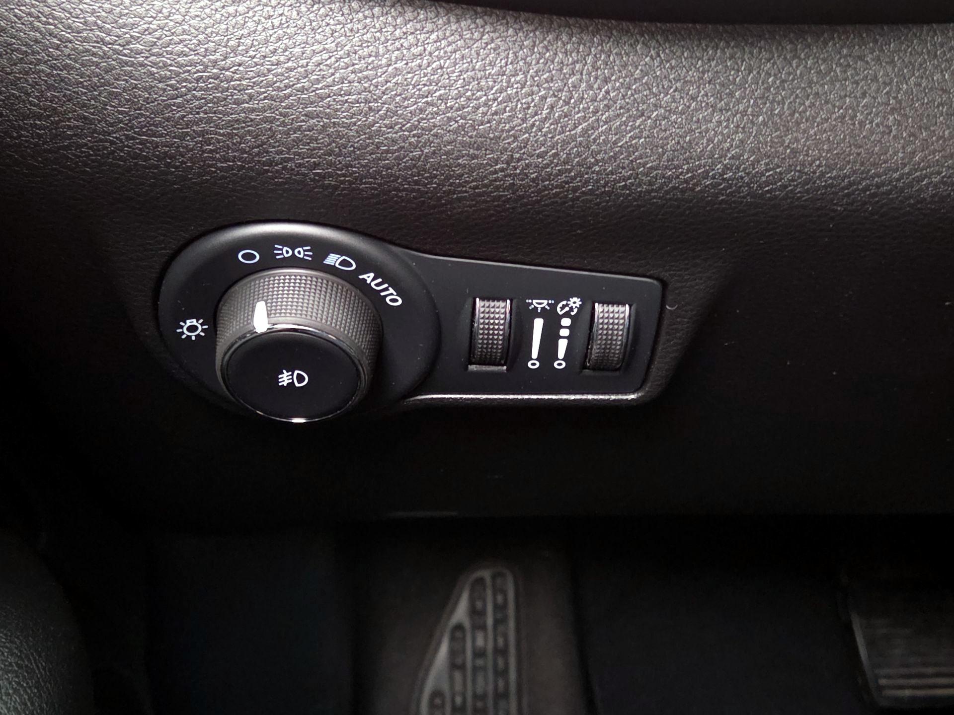 Thumbnail: 2024 Jeep Compass - 13