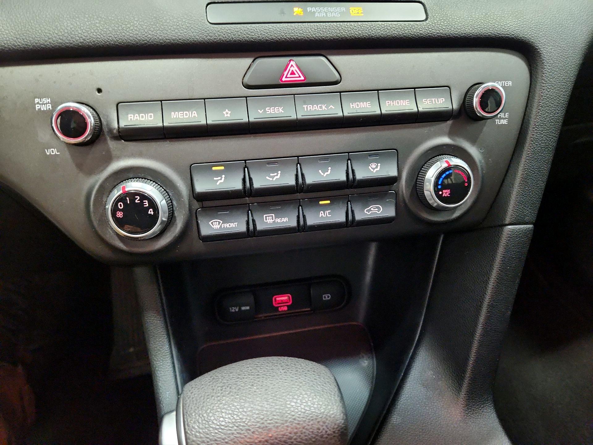 Thumbnail: 2022 Kia Sportage - 16