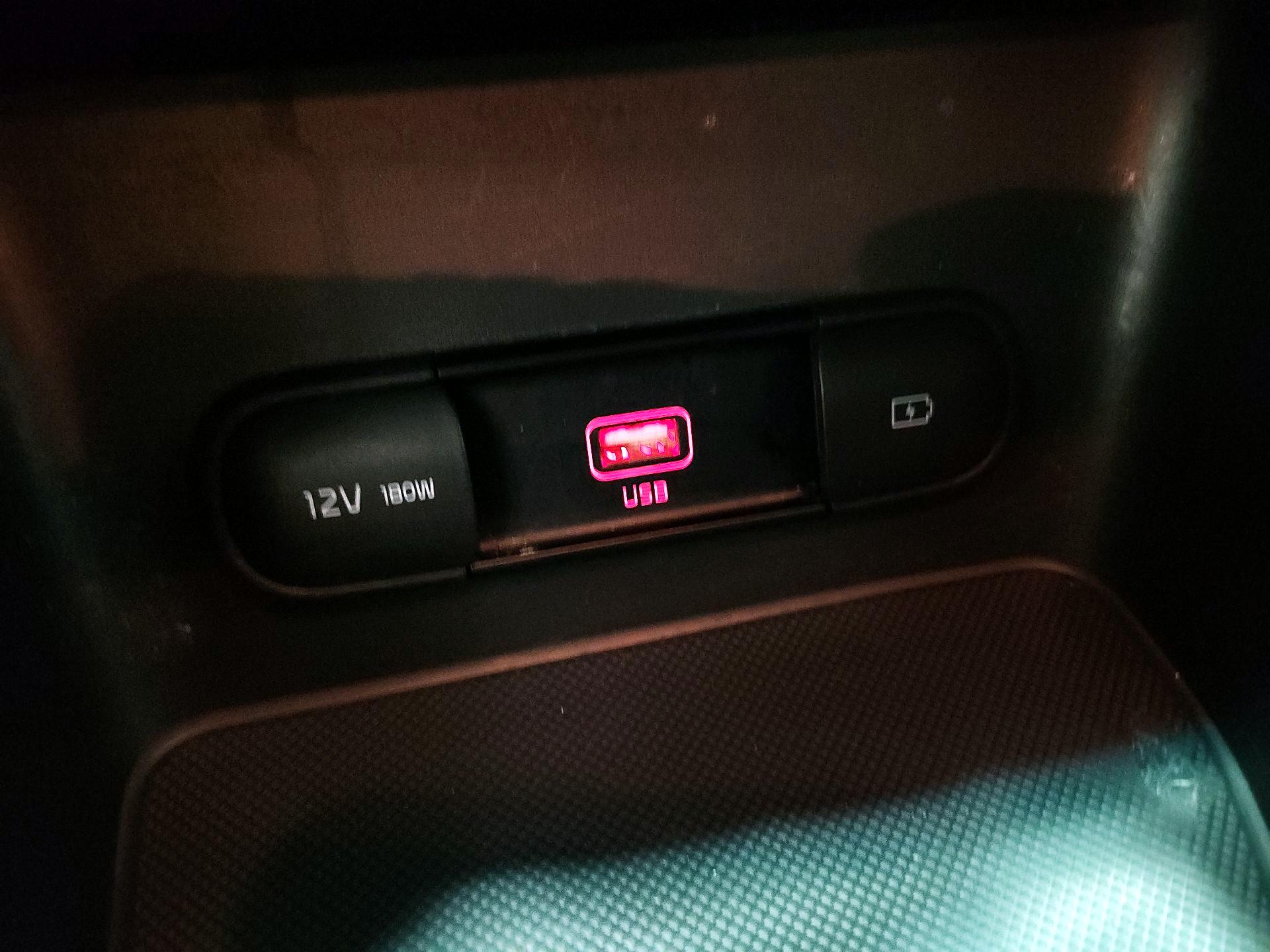 Thumbnail: 2022 Kia Sportage - 18