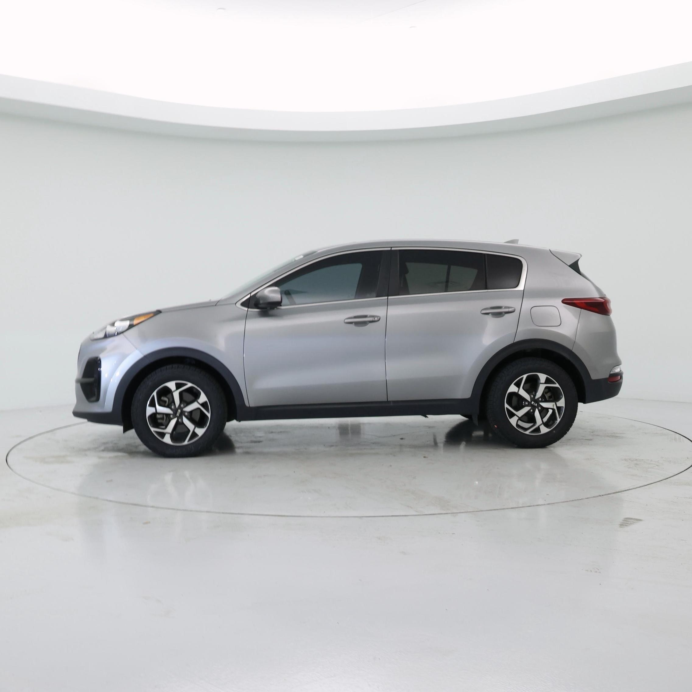 Thumbnail: 2022 Kia Sportage - 3