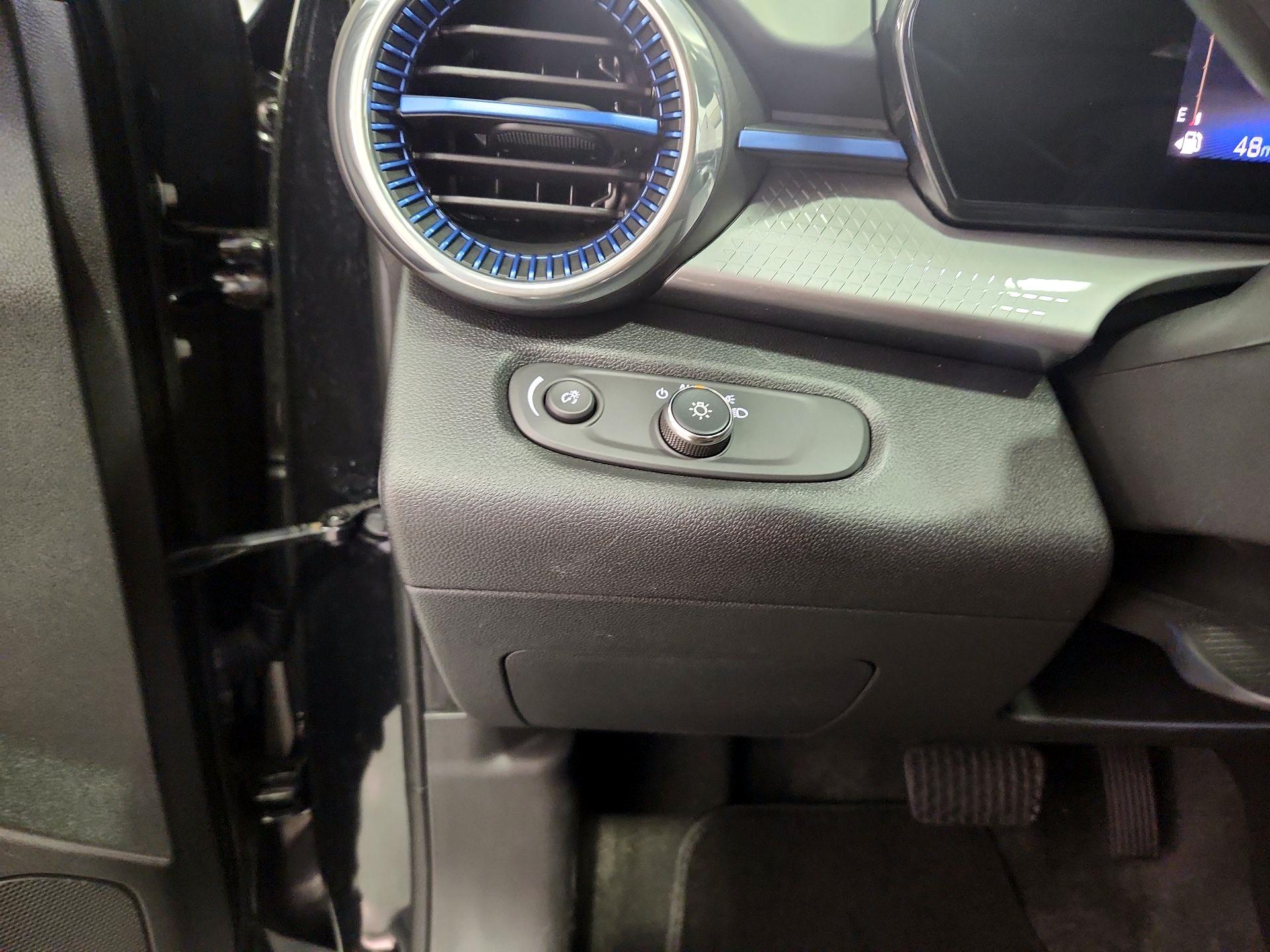 Thumbnail: 2025 Chevrolet Trax - 13