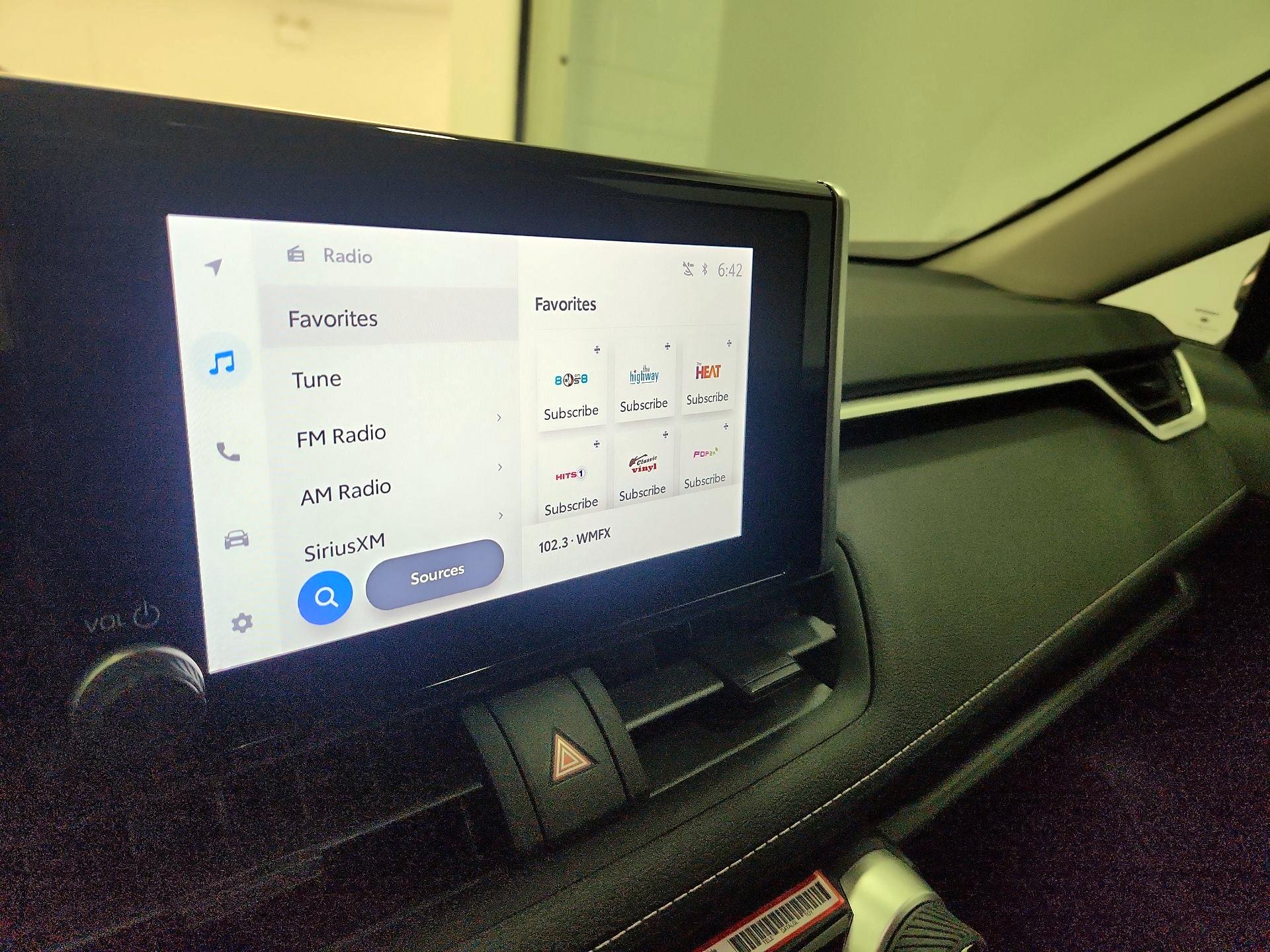 Thumbnail: 2025 Toyota RAV4 - 15