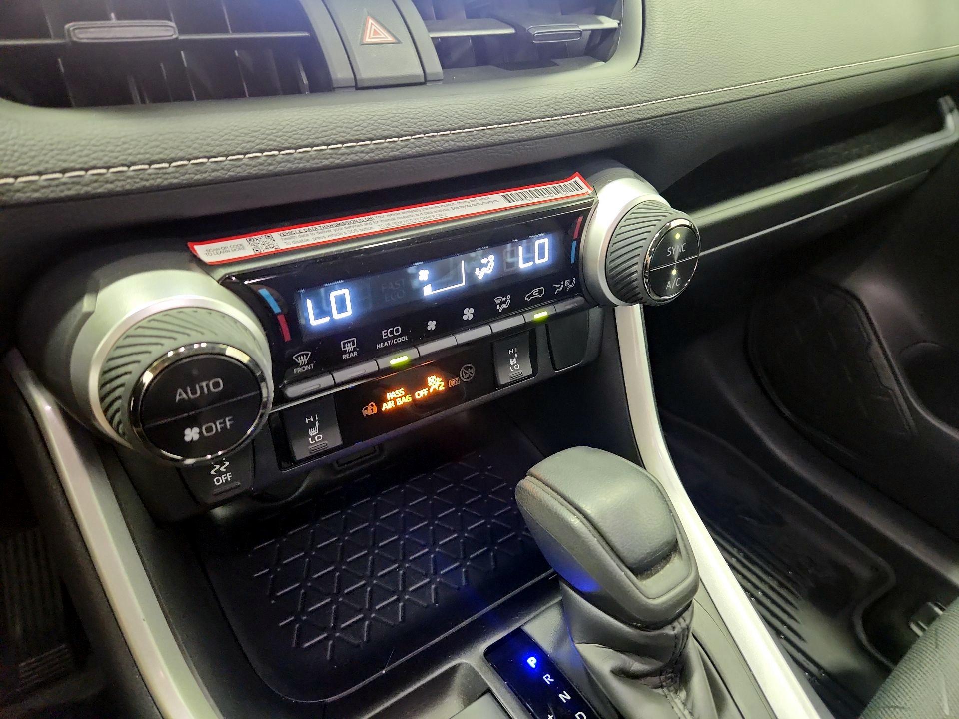 Thumbnail: 2025 Toyota RAV4 - 16