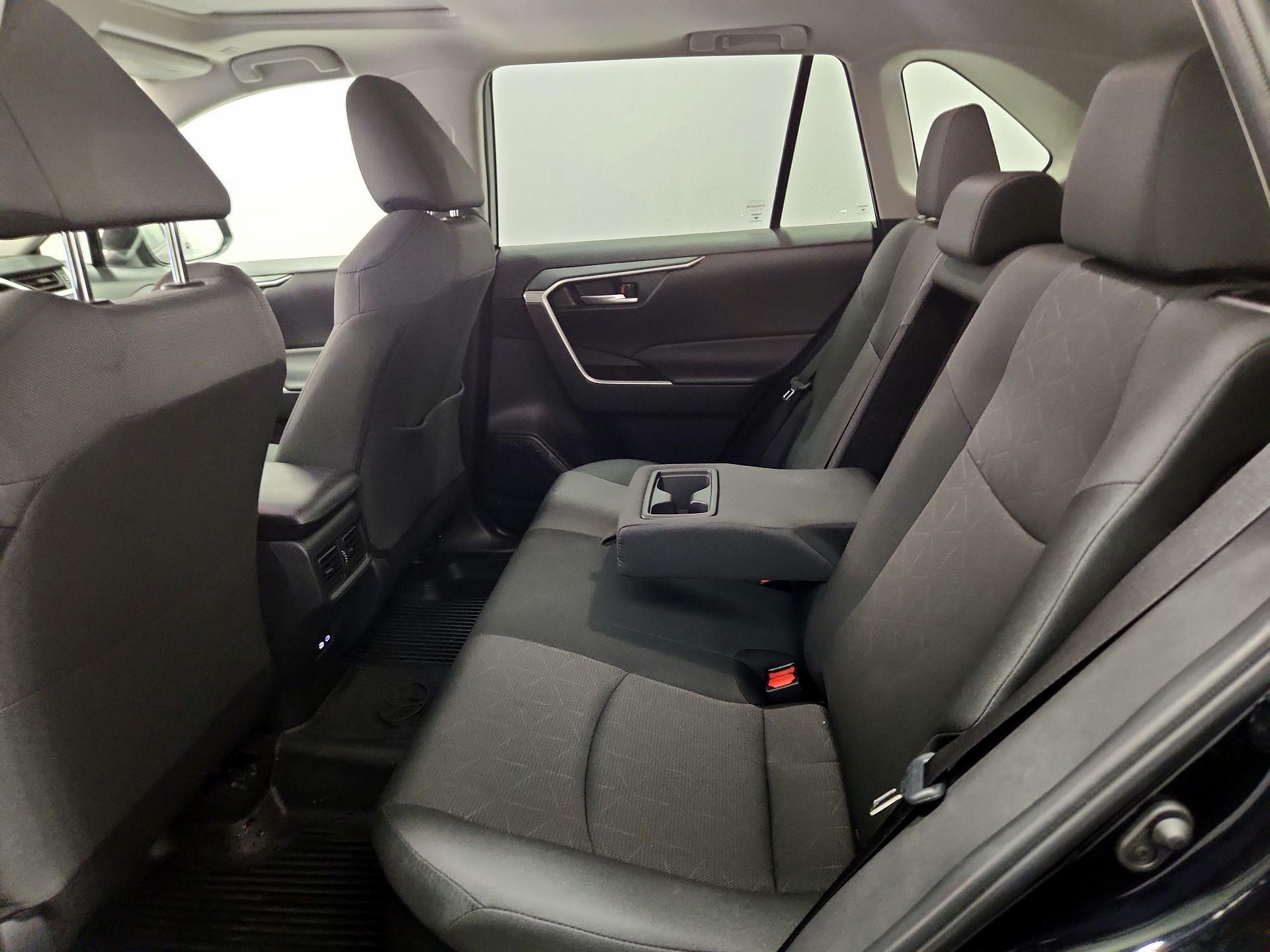 Thumbnail: 2025 Toyota RAV4 - 19