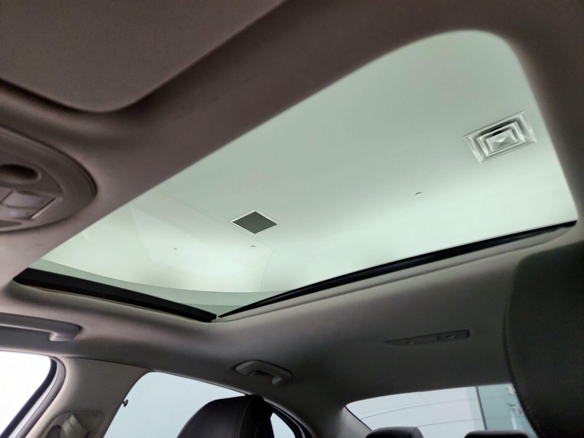 Thumbnail: 2020 Genesis G70 - 20