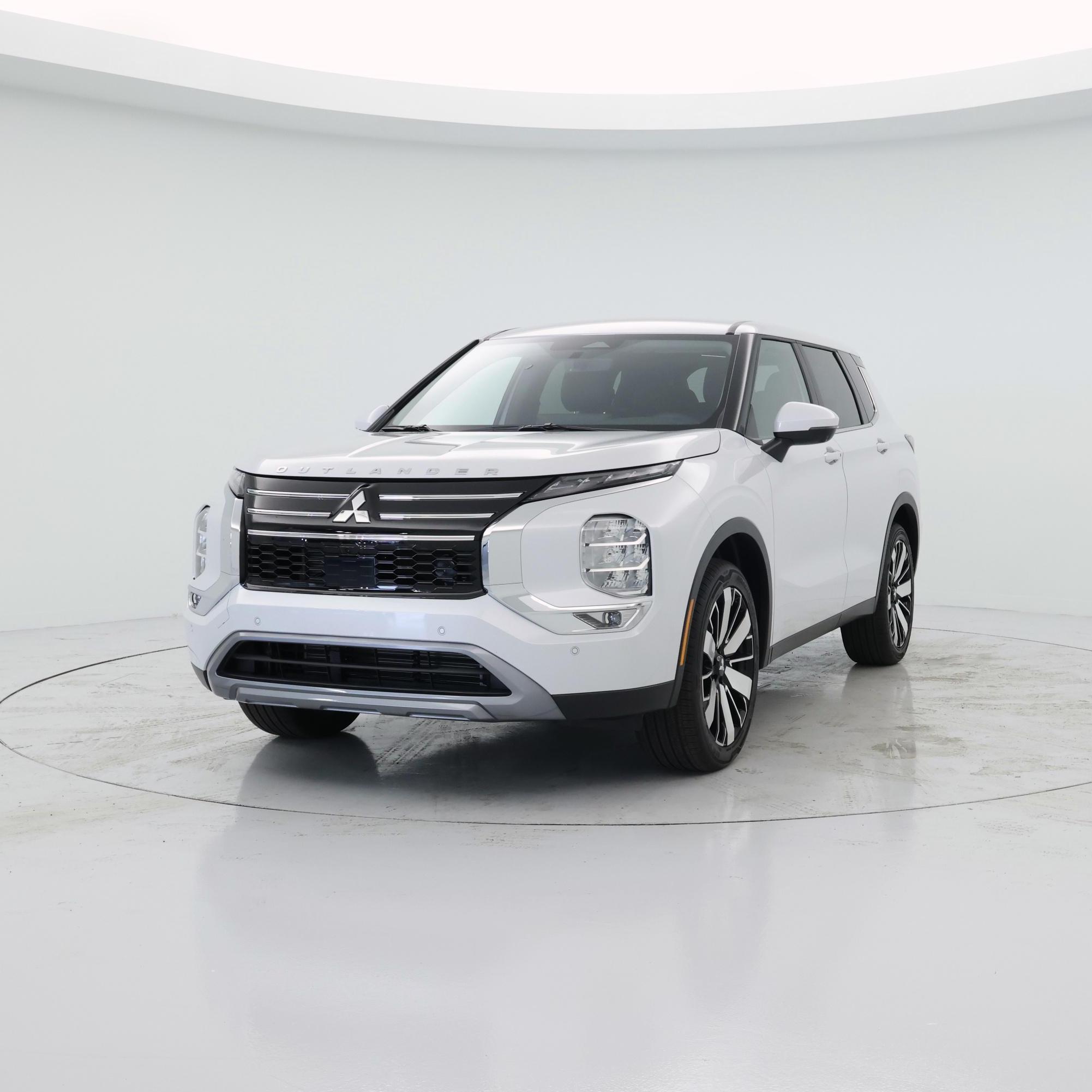 Thumbnail: 2025 Mitsubishi Outlander - 4