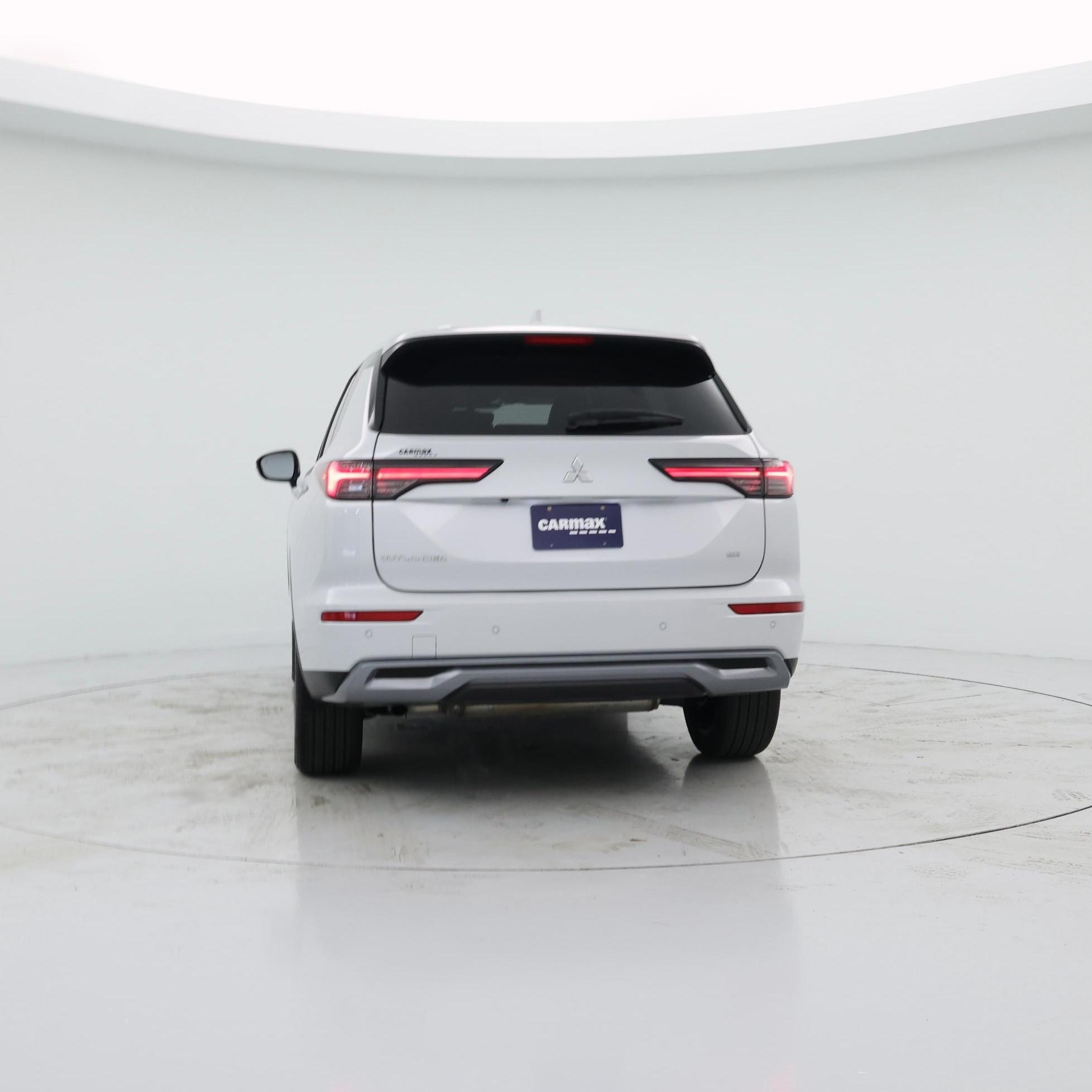 Thumbnail: 2025 Mitsubishi Outlander - 6