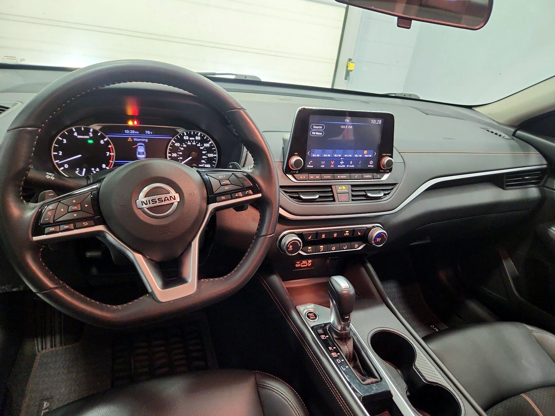 Thumbnail: 2020 Nissan Altima - 9