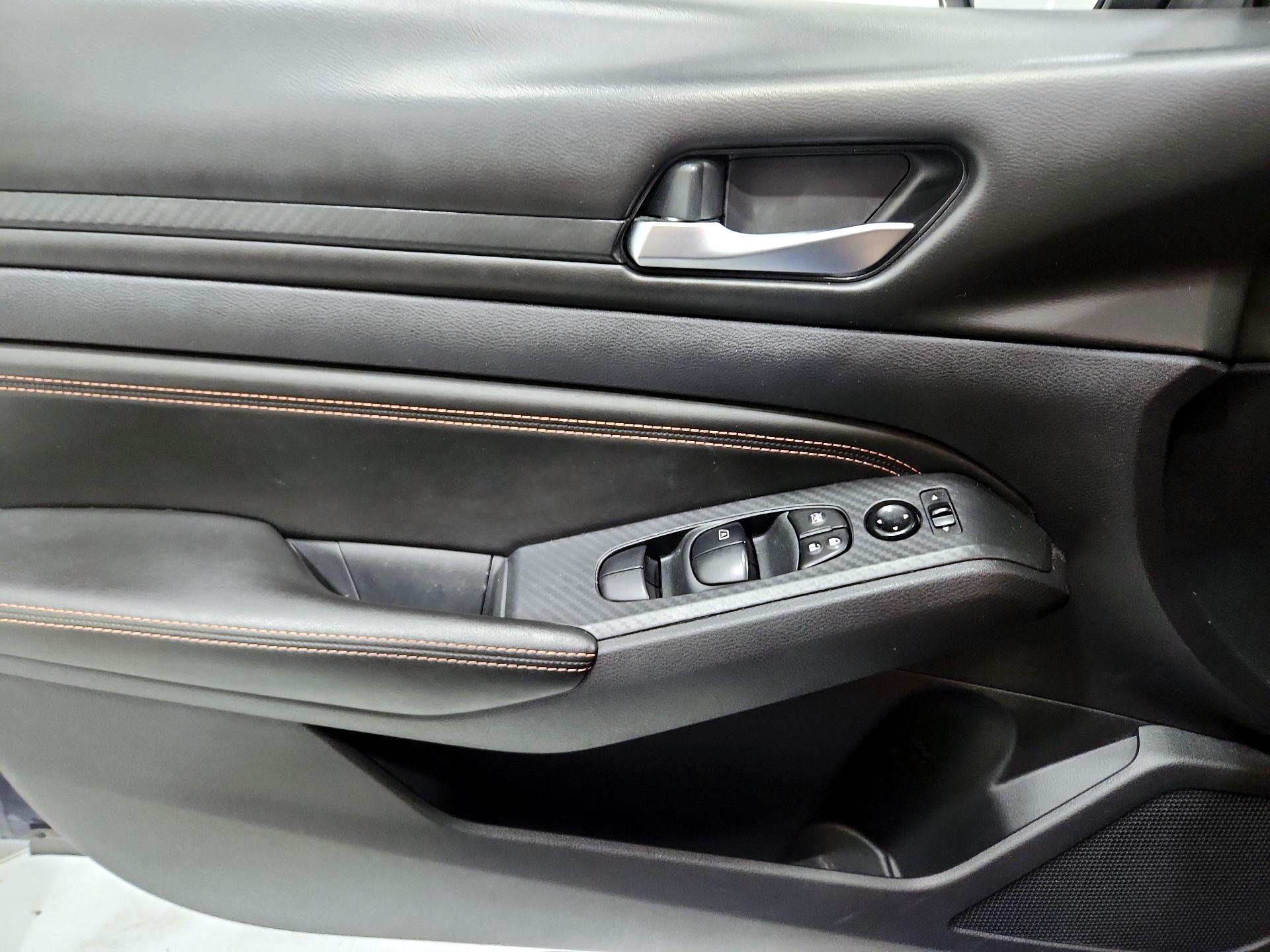 Thumbnail: 2020 Nissan Altima - 12