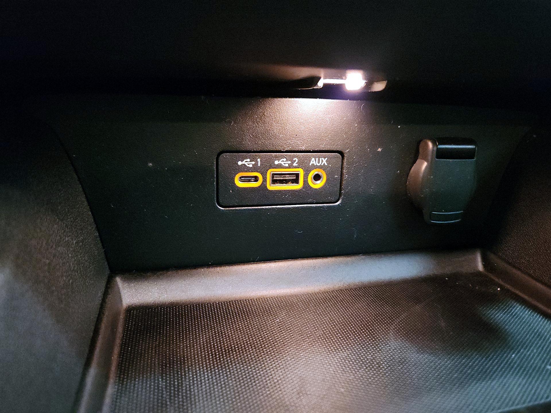 Thumbnail: 2020 Nissan Altima - 18