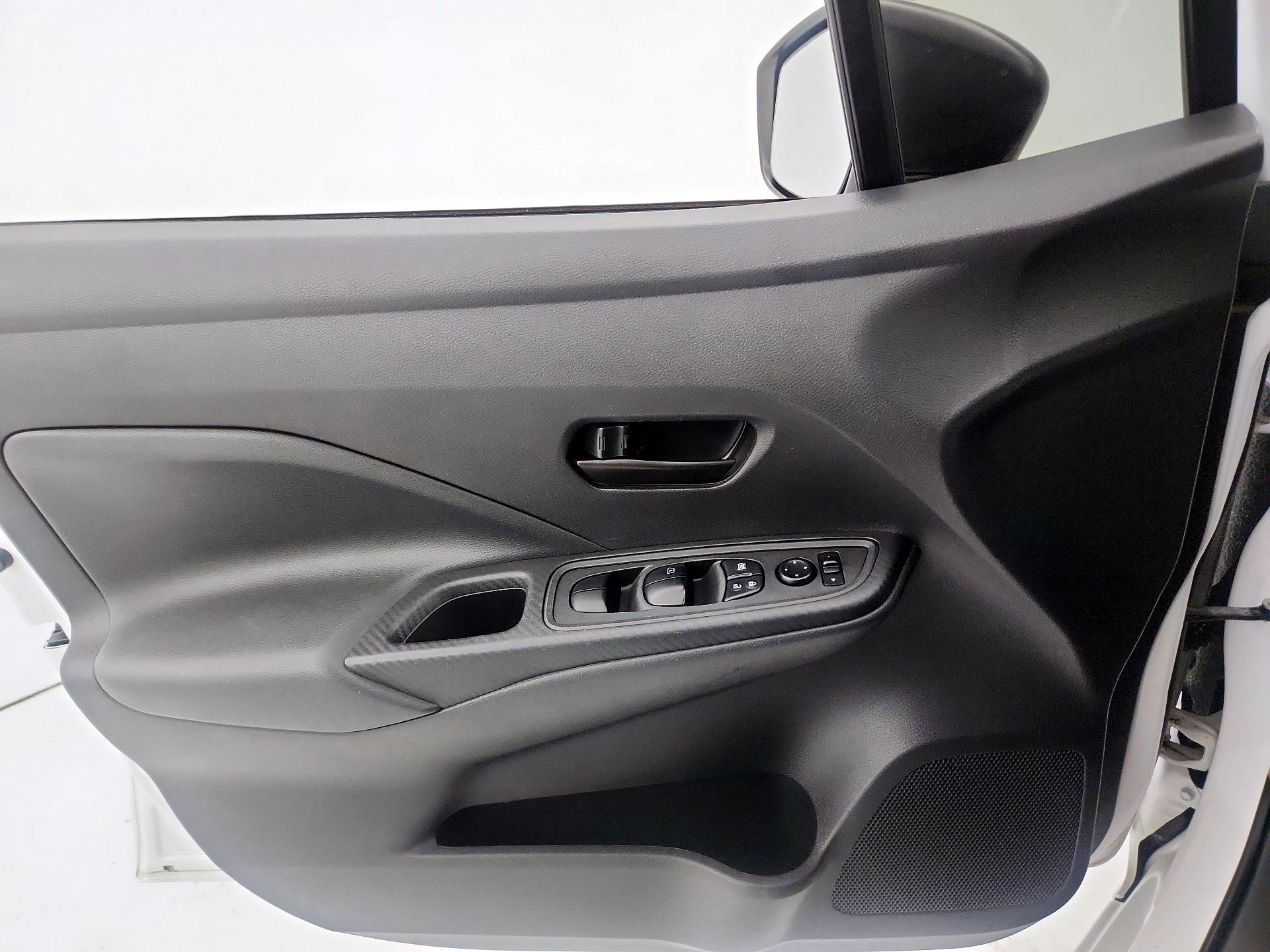 Thumbnail: 2021 Nissan Versa - 12