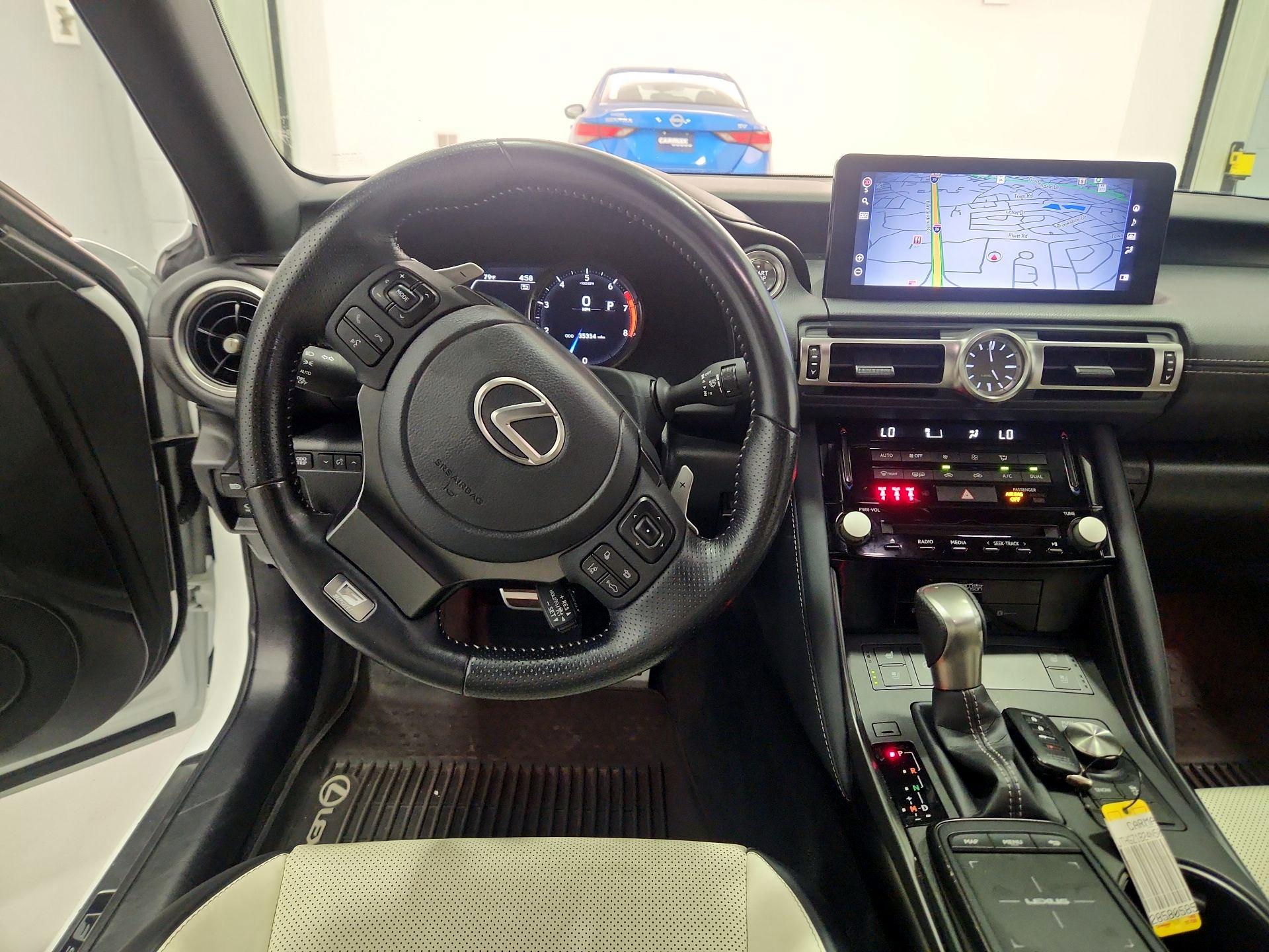 Thumbnail: 2022 Lexus IS - 10