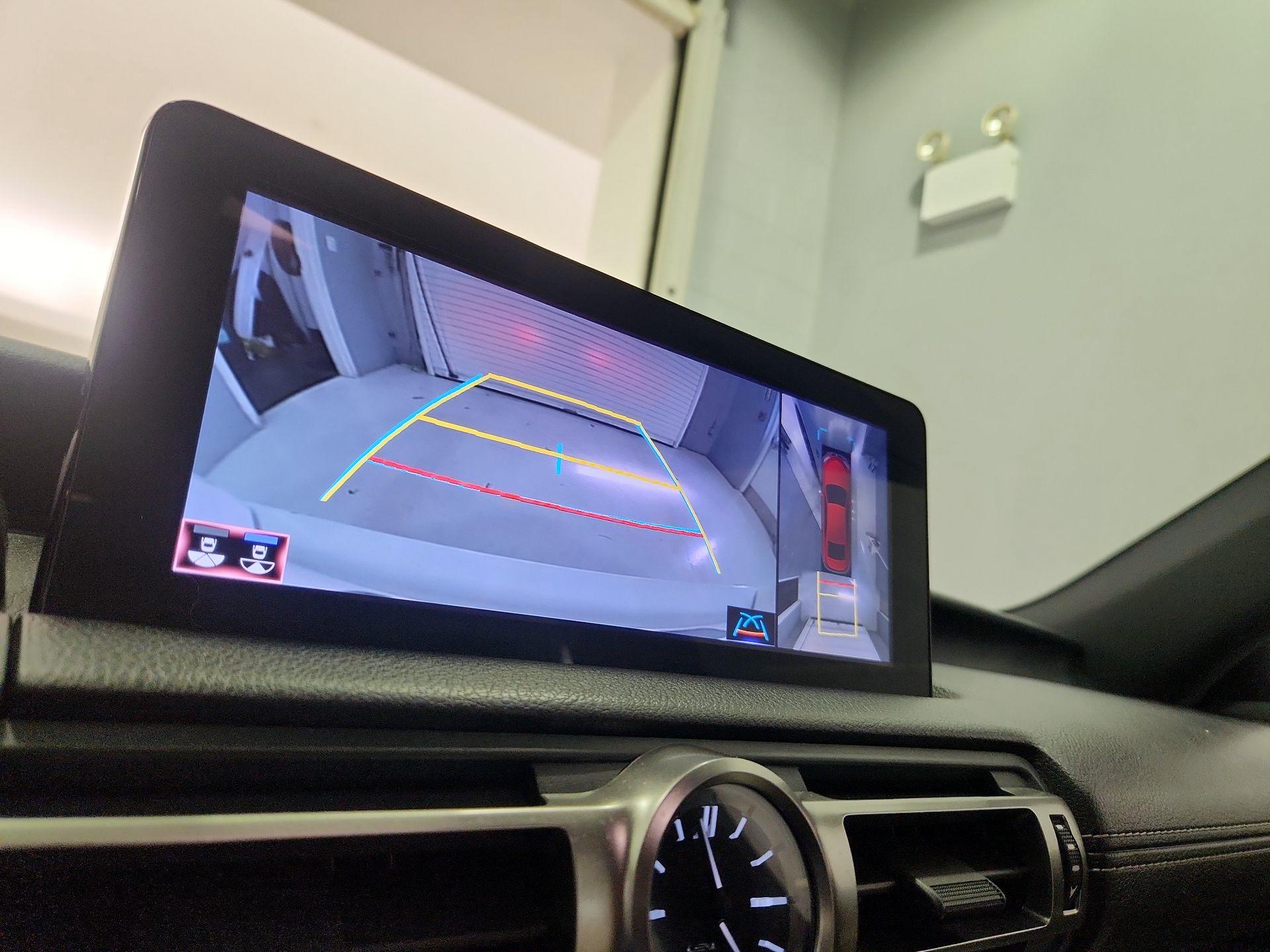 Thumbnail: 2022 Lexus IS - 14